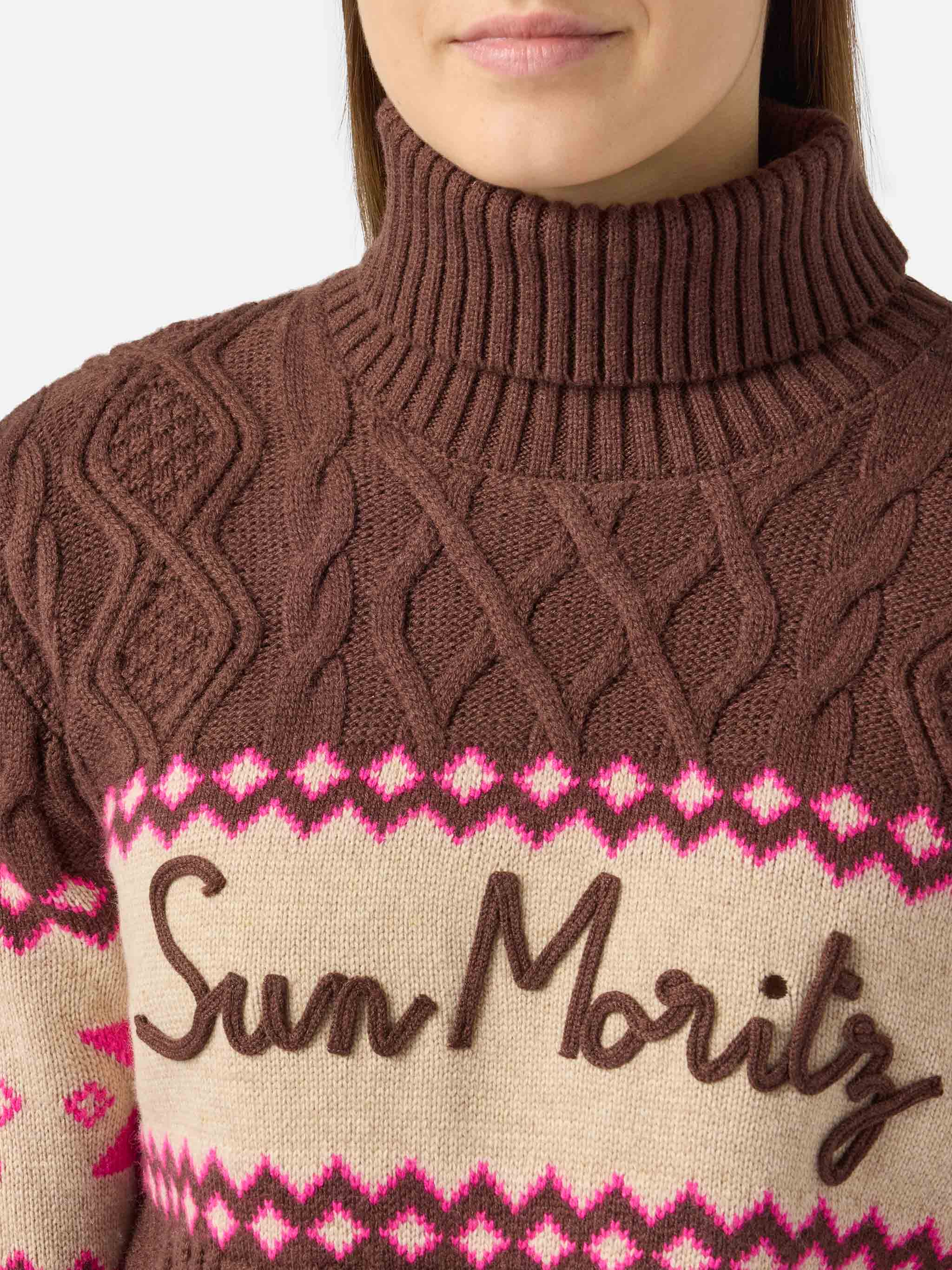 maglione-anton-mc2-saint-barth-intrecciato-marrone-con-collo-a-mezza-dolcevita image 2