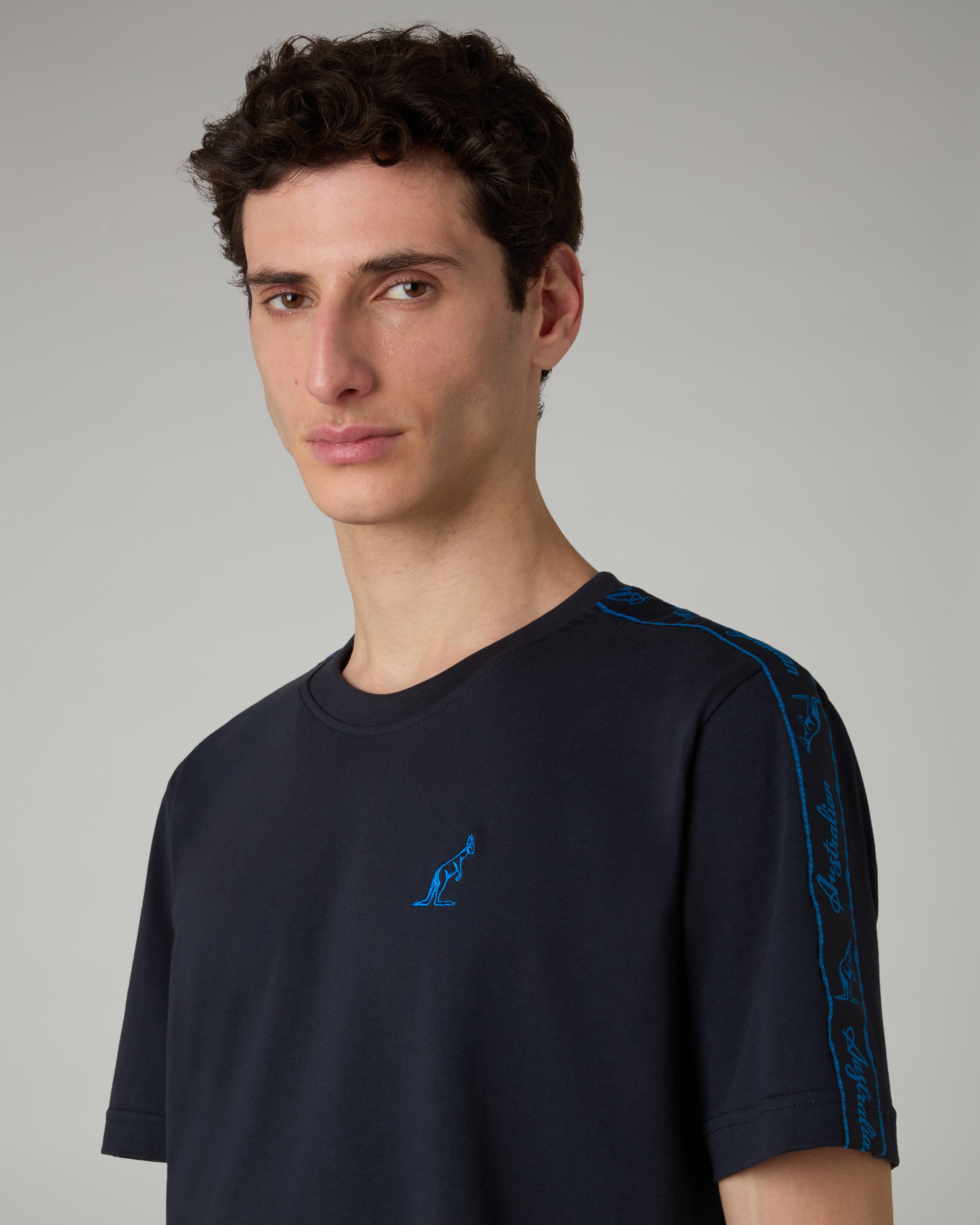 australian-blue-tape-t-shirt-in-cotone-blu-navy-regular-fit image 4