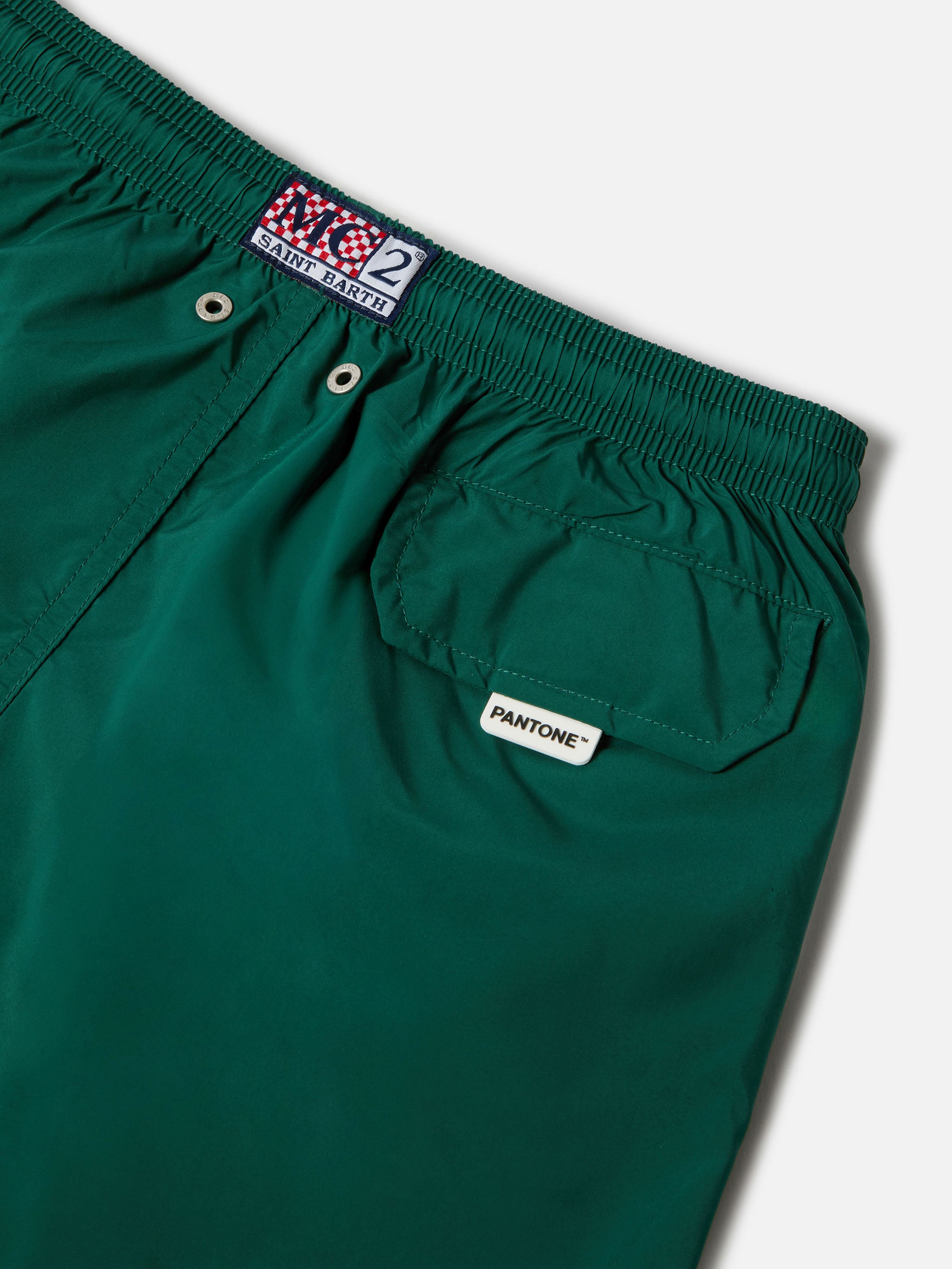mc2-saint-barth-costume-jean-lighting-pantone-bimbo-verde-british image 3