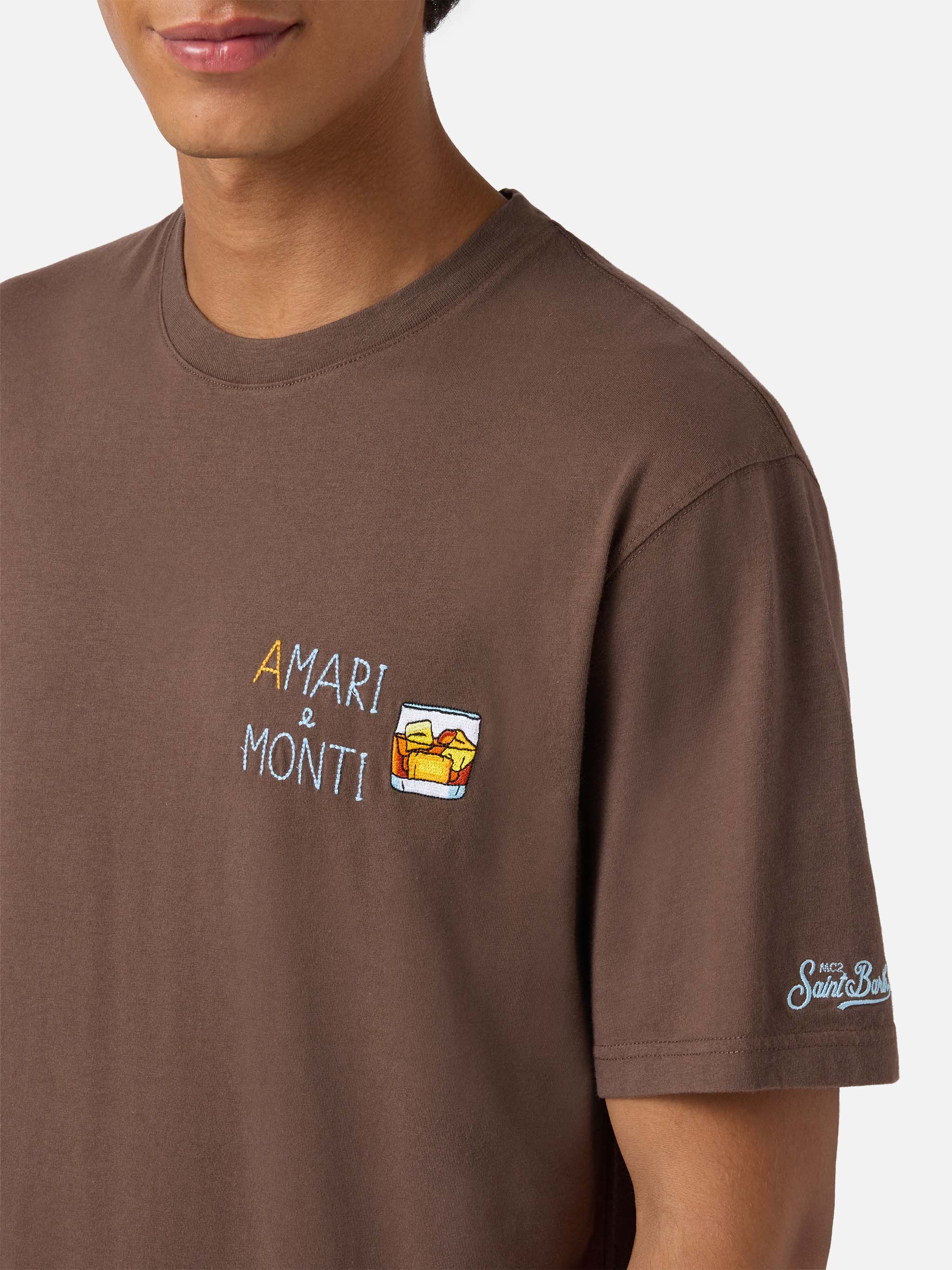 mc2-saint-barth-t-shirt-arnott-uomo-in-cotone-marrone-con-ricamo-a-mari-e-monti image 1