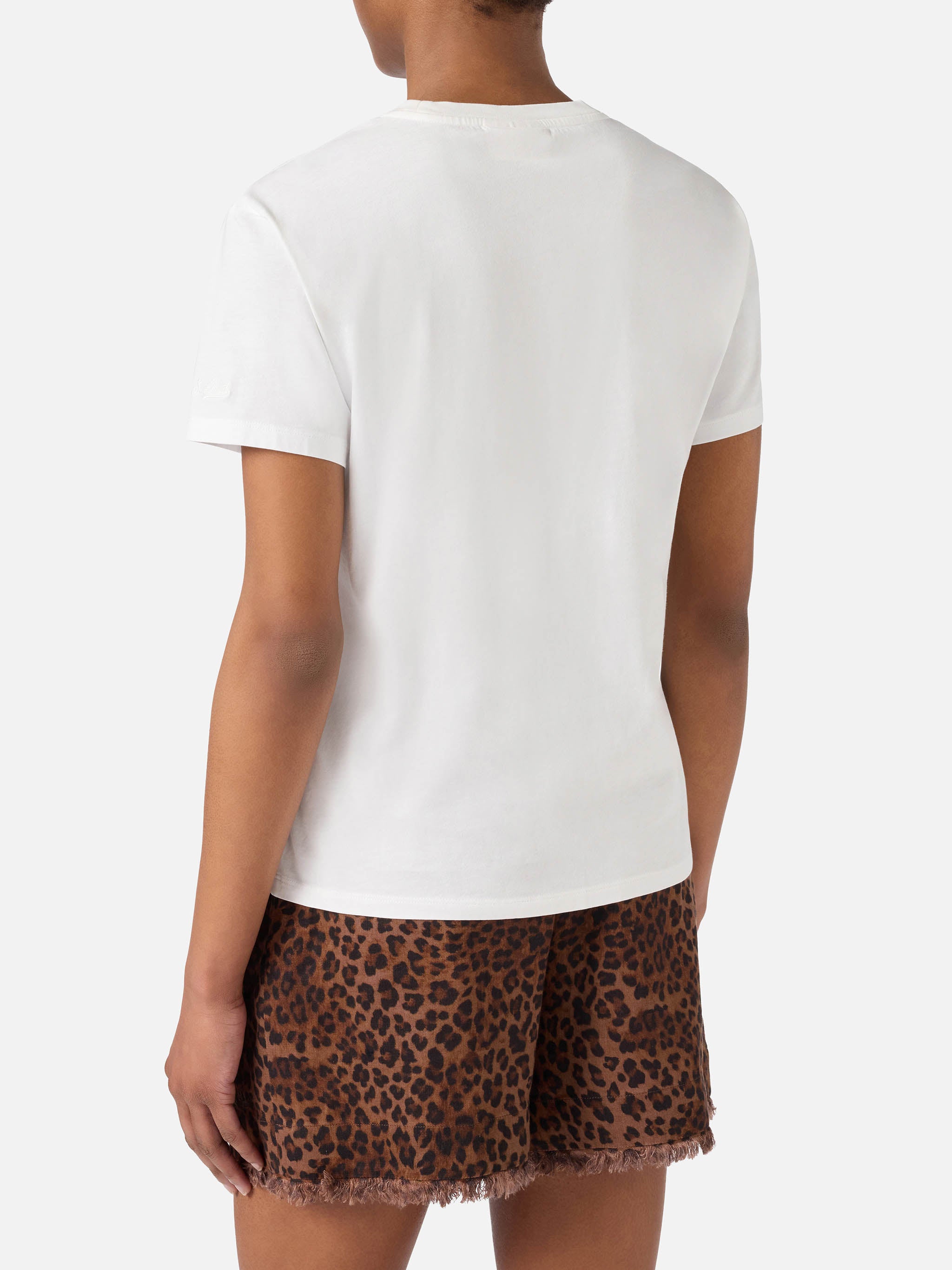 mc2-saint-barth-t-shirt-emilie-donna-bianca-in-cotone-con-ricamo-gin-namorata image 3
