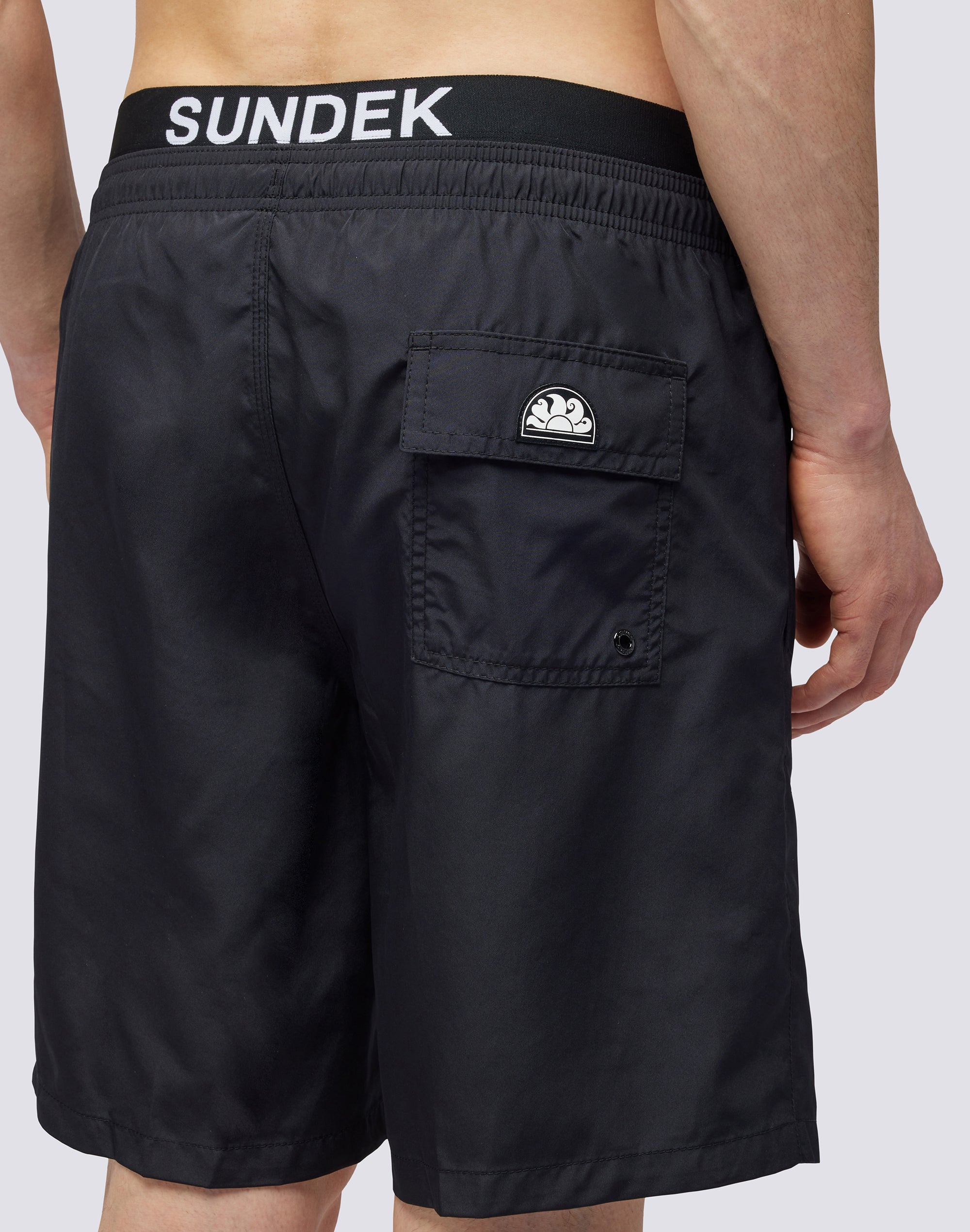 sundek-costume-mare-uomo-lungo-con-elastico-logo-in-repreve-riciclato image 3