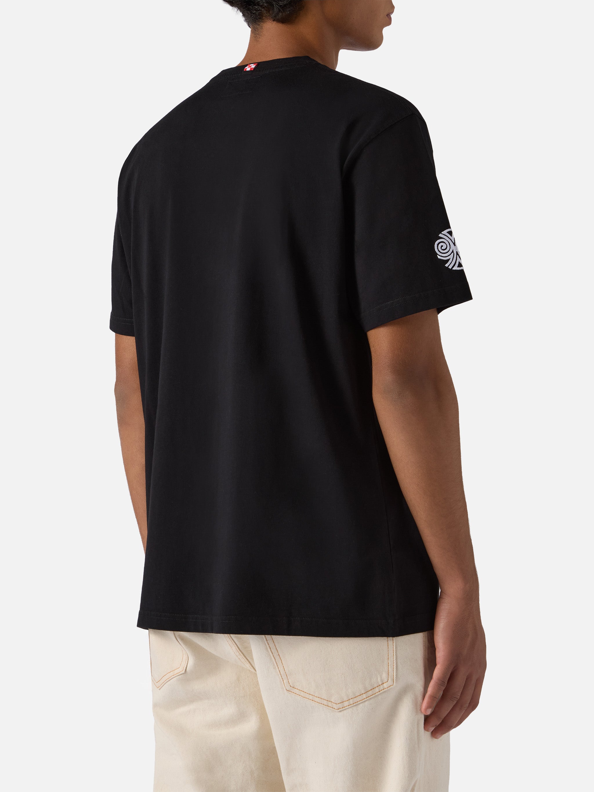 mc2-saint-barth-t-shirt-uomo-arnott-in-cotone-organico-nero-con-ricamo-nepentha- image 3