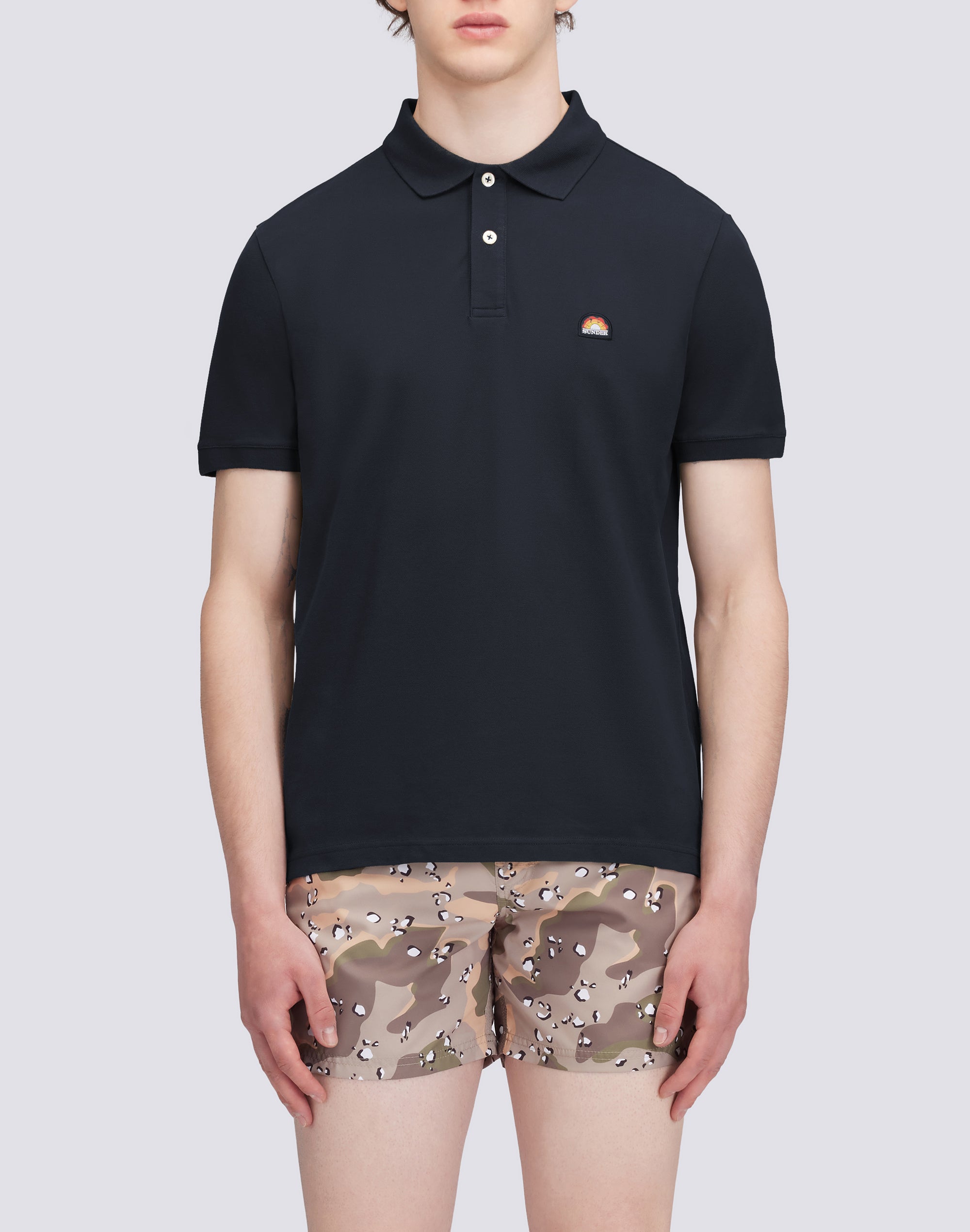 sundek-polo-uomo-in-cotone-piquet-stretch-con-patch-arcobaleno image 1