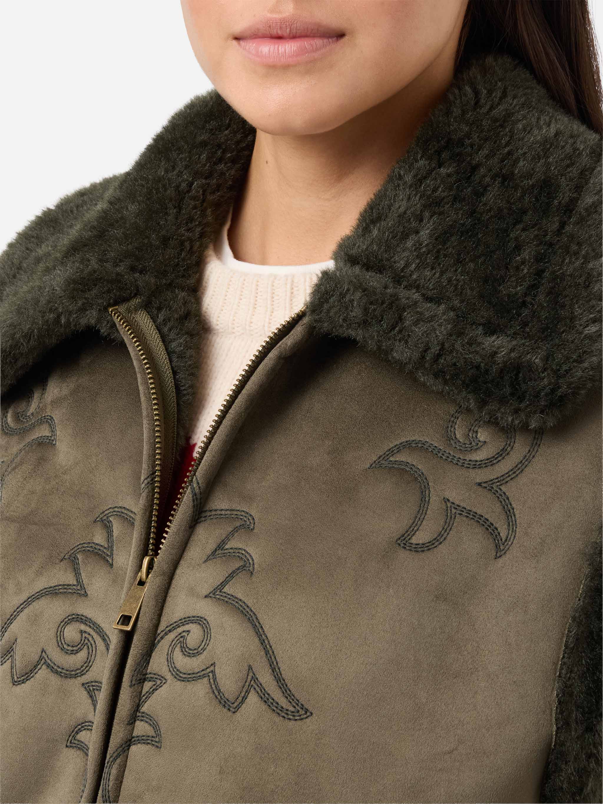 mc2-saint-barth-gilet-hesketh-in-eco-montone-military-green-con-ricamo-texano image 3