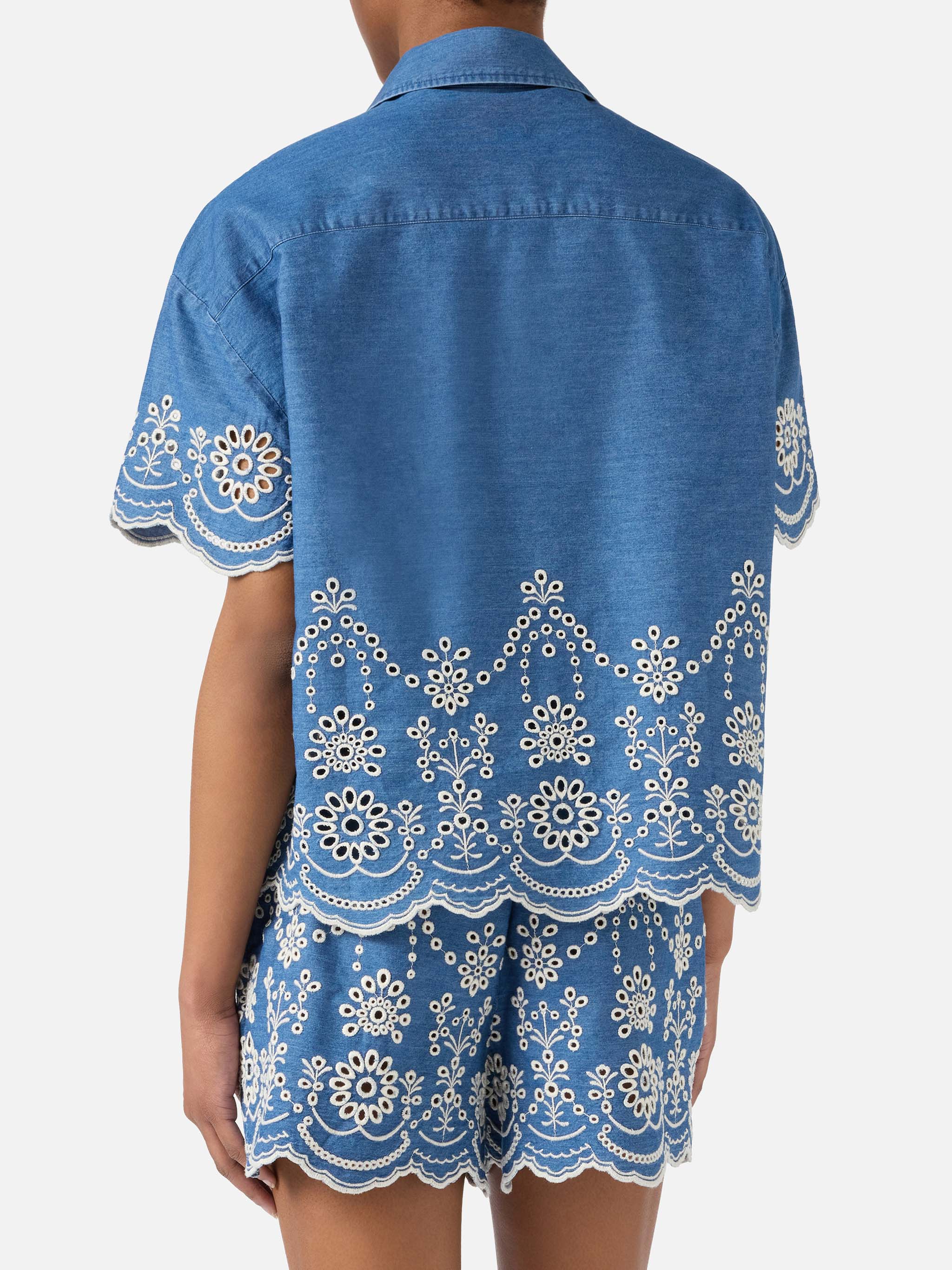 mc2-saint-barth-camicia-donna-clementine-chambray-blu-con-ricamo-floreale image 3