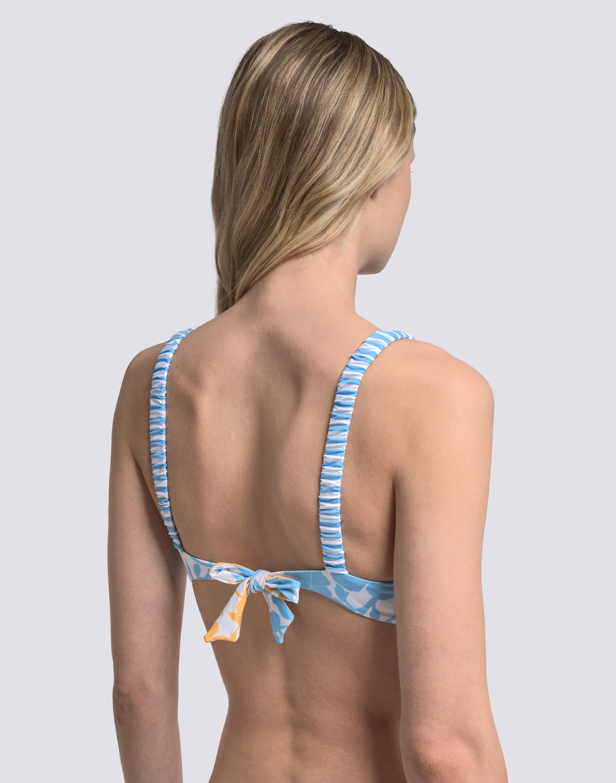 sundek-scarlett-w608ktl367h-bikini-top-bralette-stampa-patchy-flowers image 4