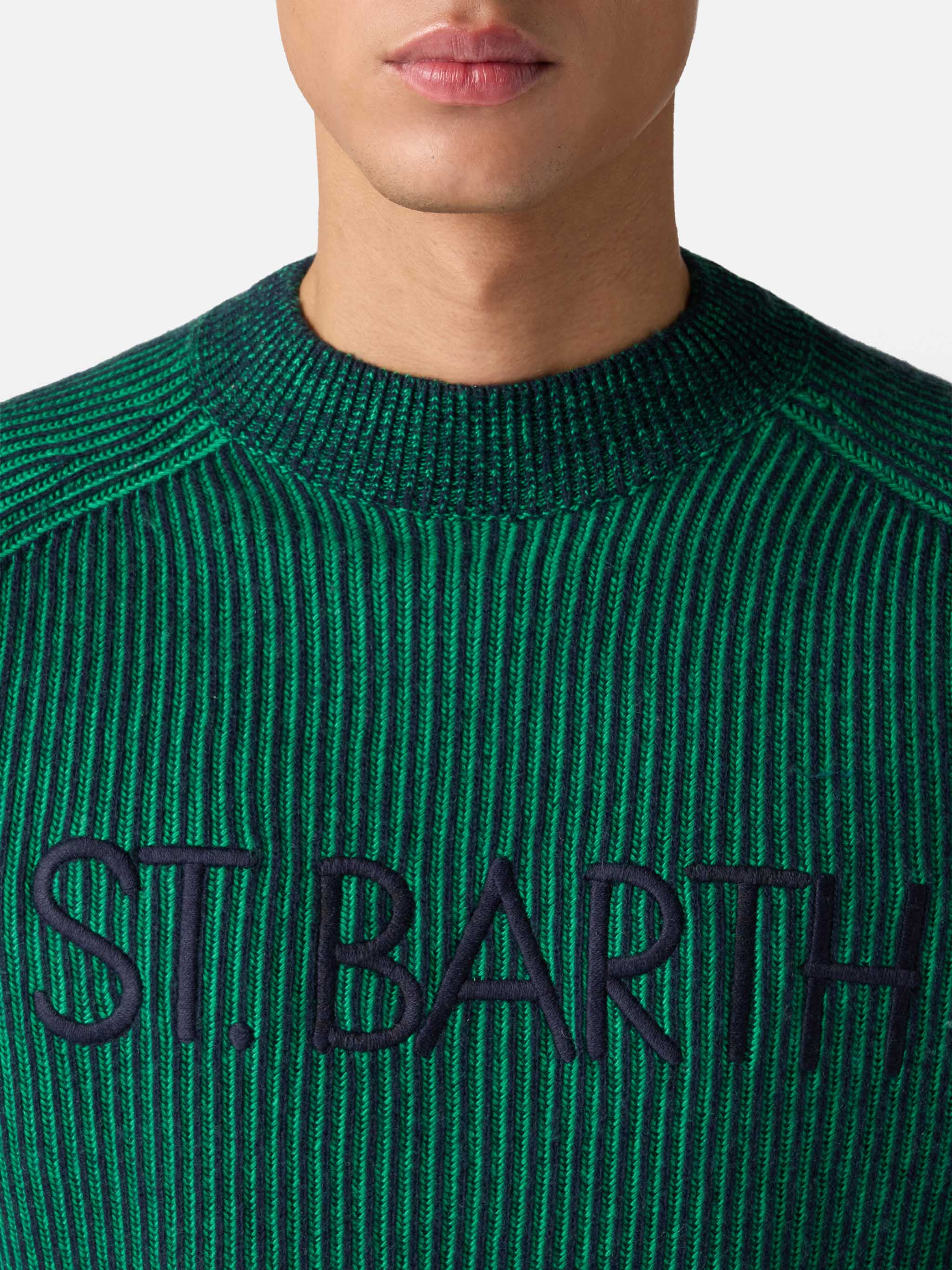 mc2-saint-barth-davos-maglia-uomo-mezzo-collo-ricamo-st-barth-verde-blu image 2