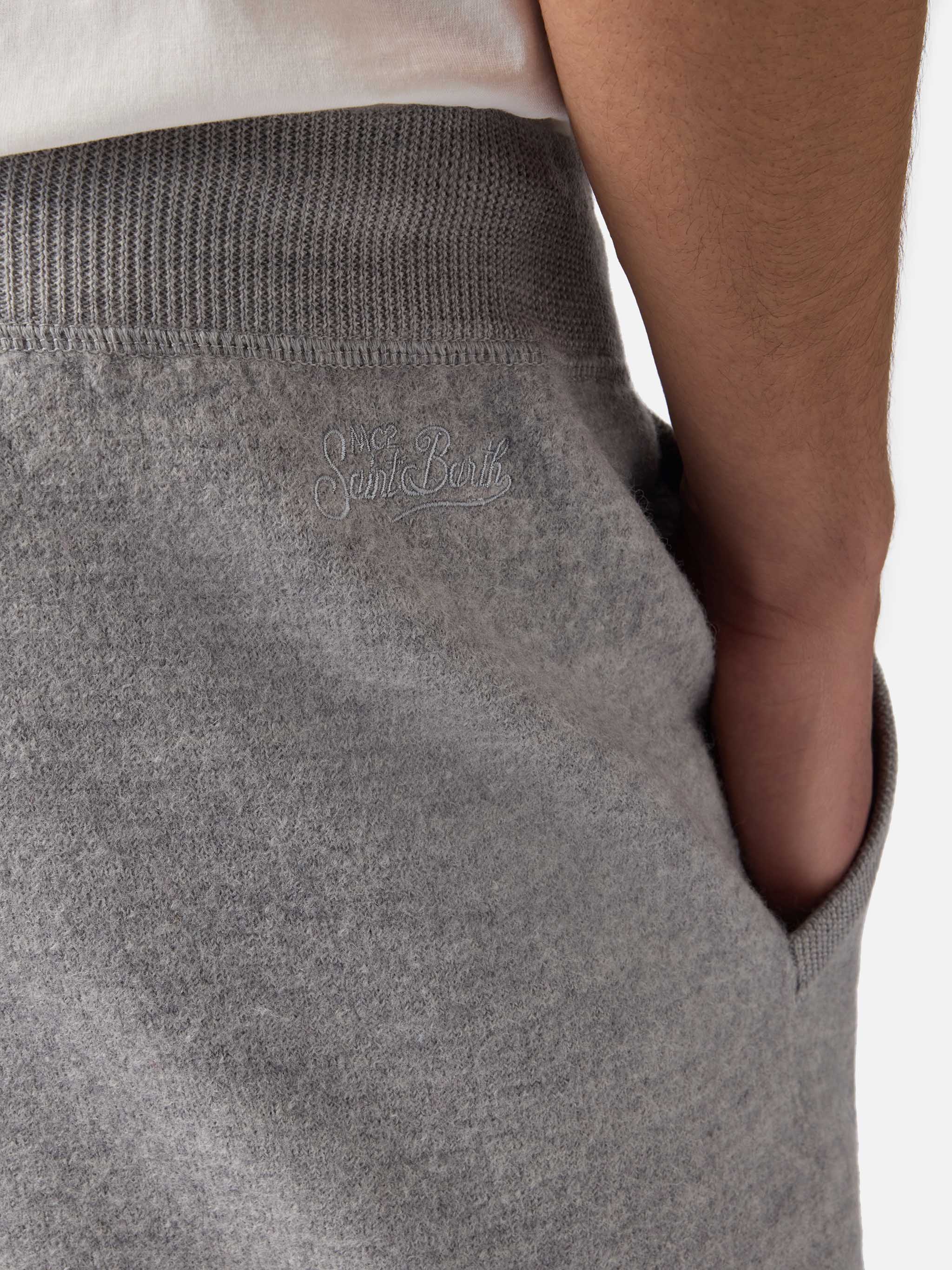 mc2-saint-barth-pantaloni-tuta-track-uomo-in-maglia-grigia-100-lana-merino image 2