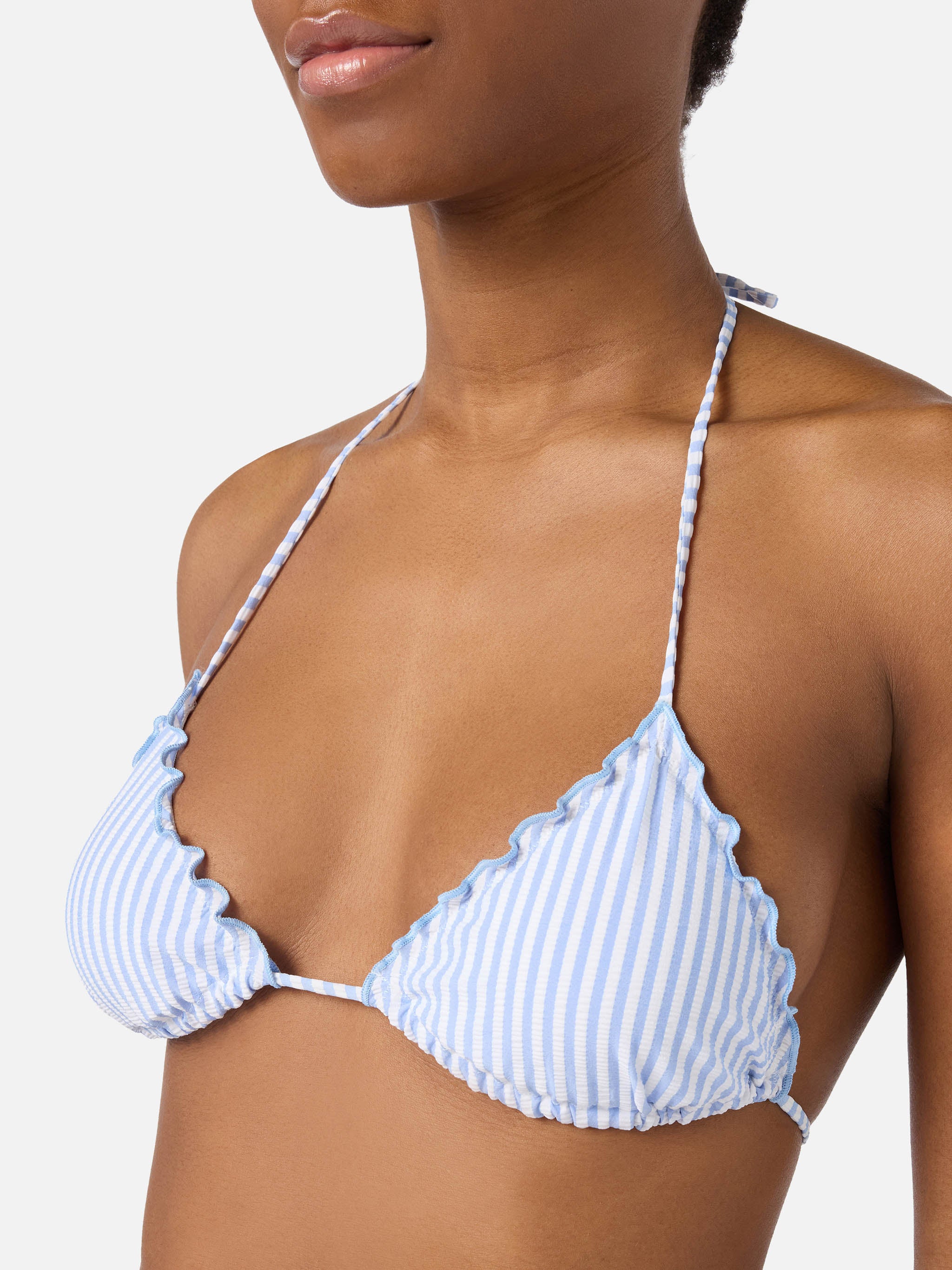 mc2-saint-barth-bikini-sarius-triangolo-in-seersucker-a-righe-bianche-e-azzurre image 3