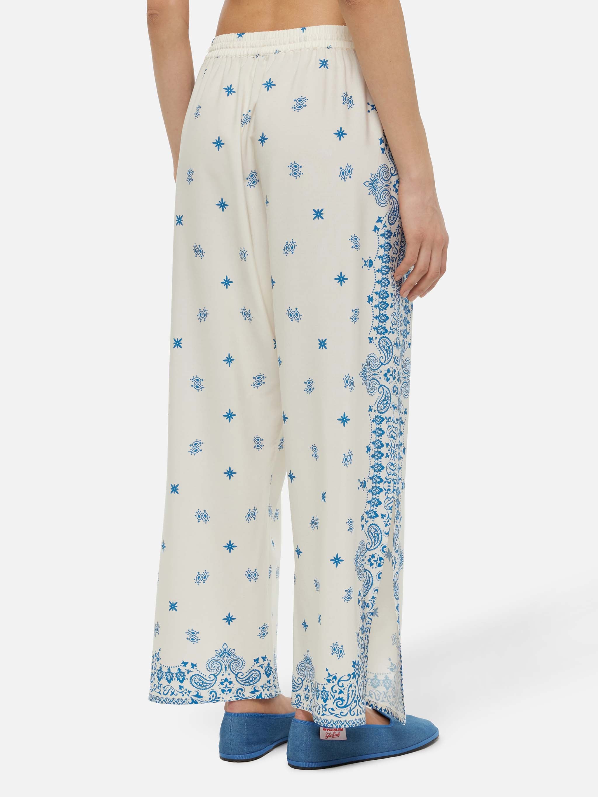 mc2-saint-barth-ikaria-pantaloni-ampi-donna-in-rayon-stampa-bandana-piazzata-bia image 4