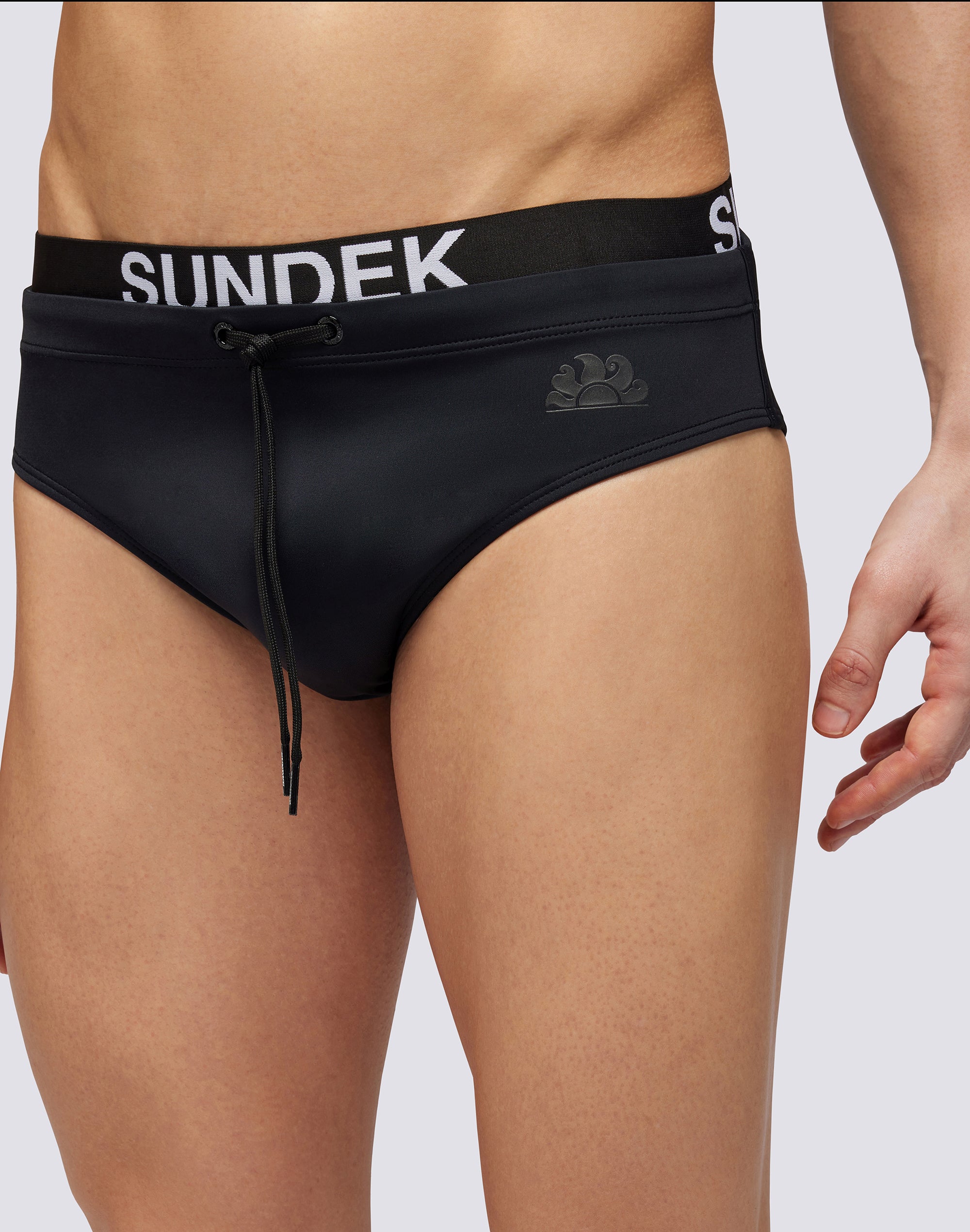 sundek-slip-con-elastico-logo-slip-da-bagno-uomo-in-econyl image 3