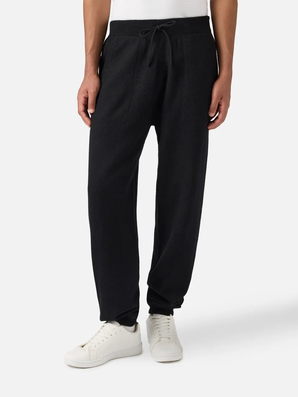 mc2-saint-barth-john-pantaloni-jogger-in-maglia-100-lana-merino-con-tasche image 1