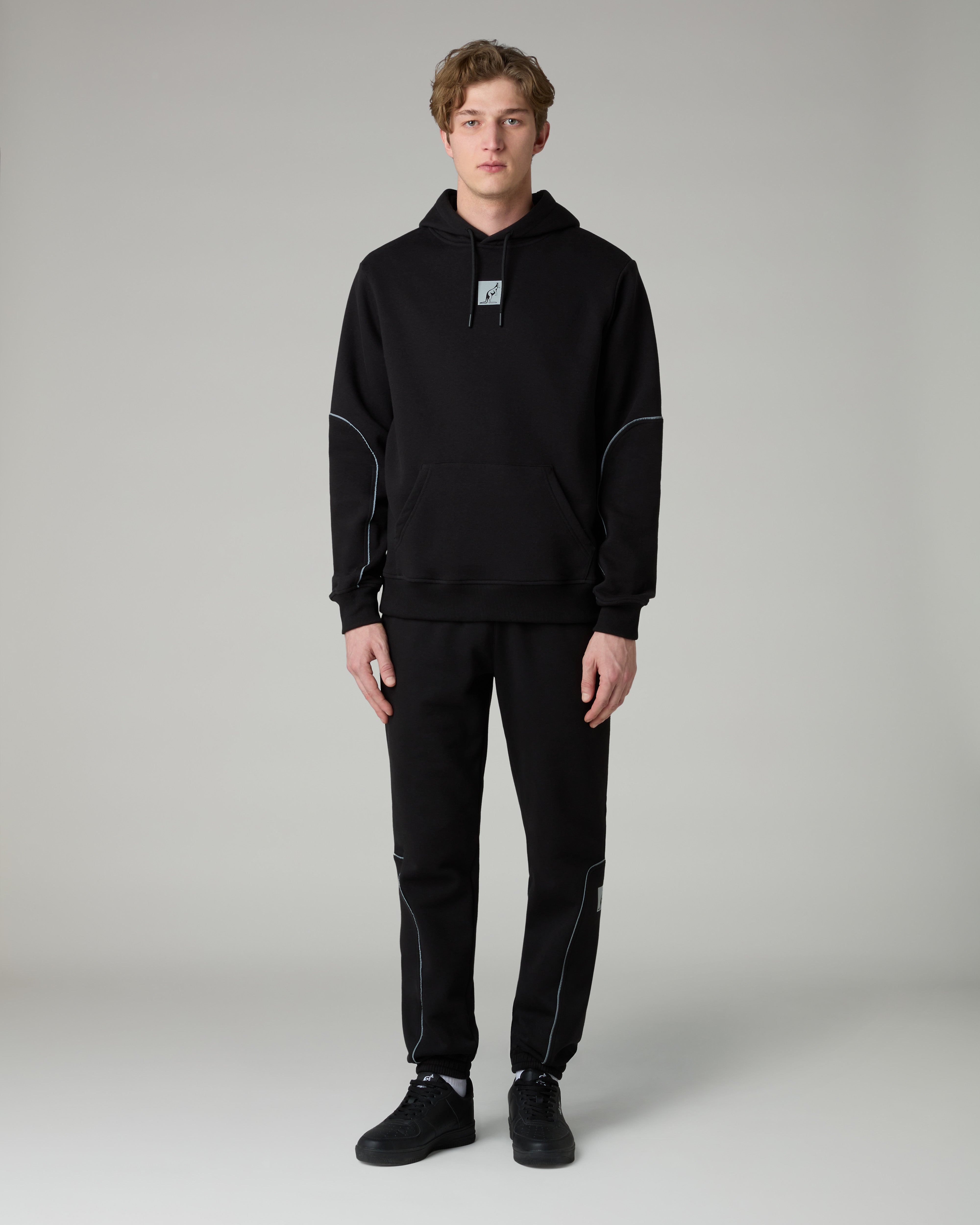 australian-nocturna-hoodie-felpa-con-cappuccio-nera-con-piping-rifrangente image 2