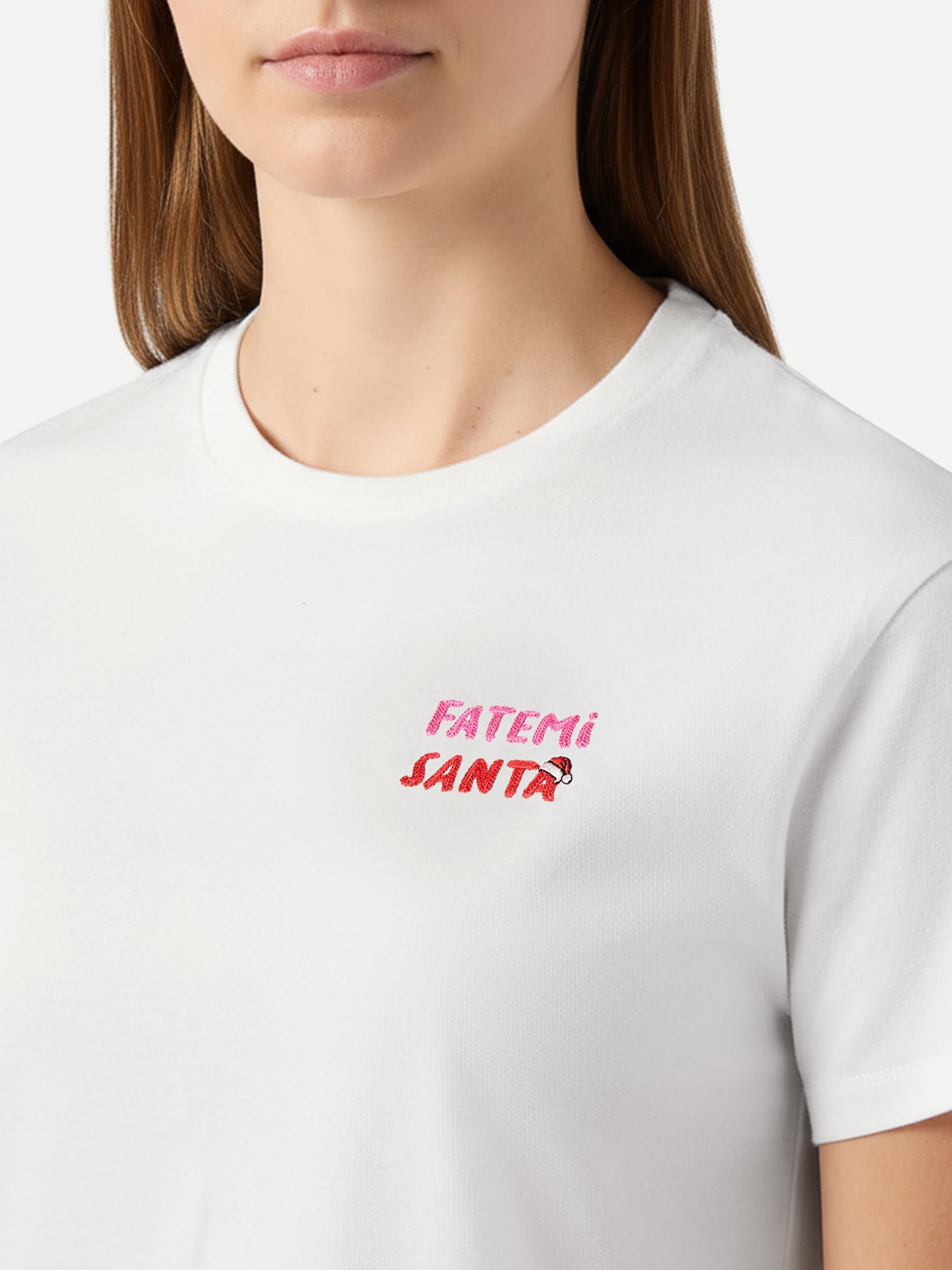 mc2-saint-barth-emilie-t-shirt-cotone-organico-bianca-ricamo-fatemi-santa image 1