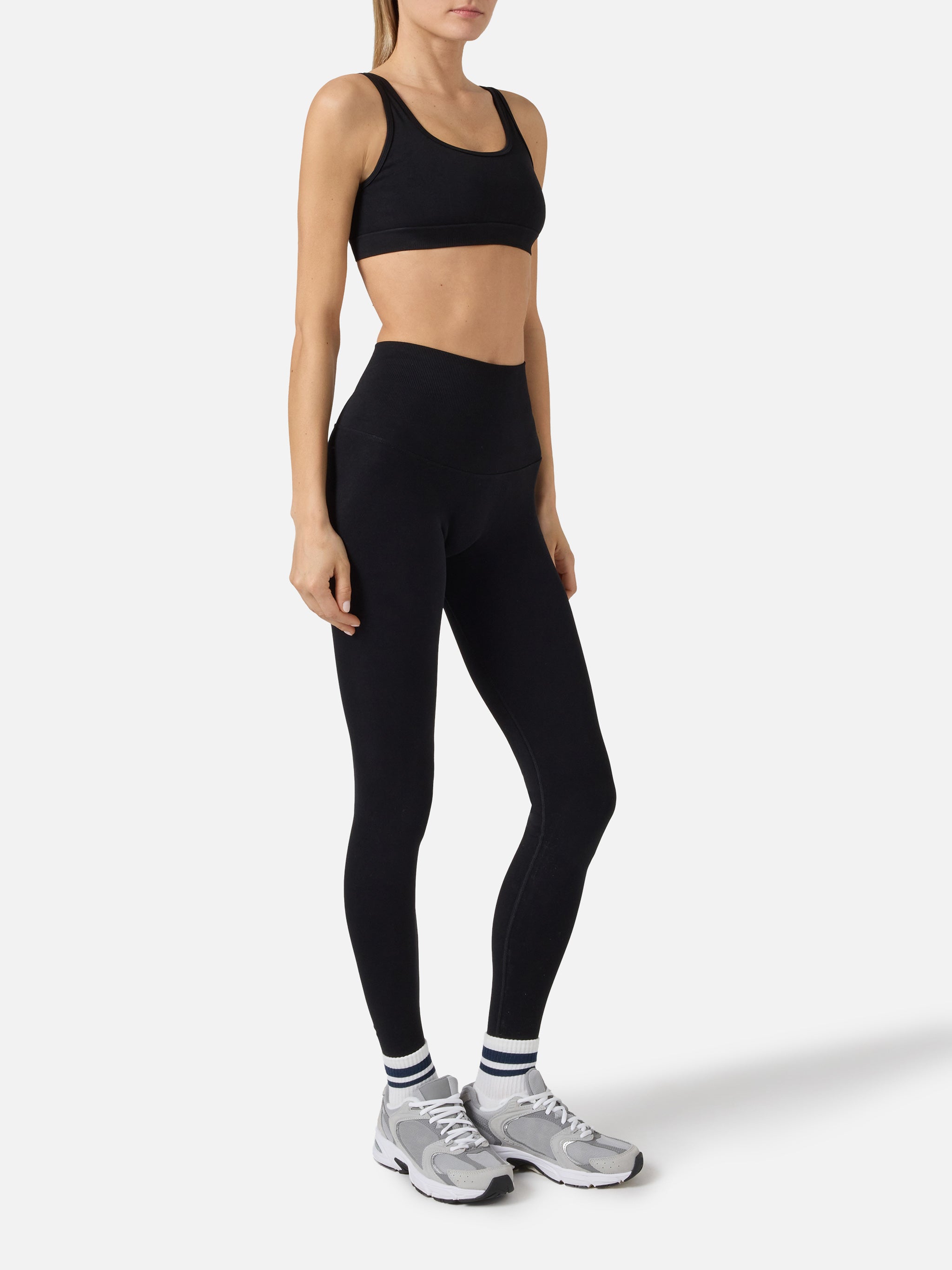 mc2-saint-barth-leggings-sportivi-vega-neri-in-tessuto-tecnico-super-elasticizza image 3