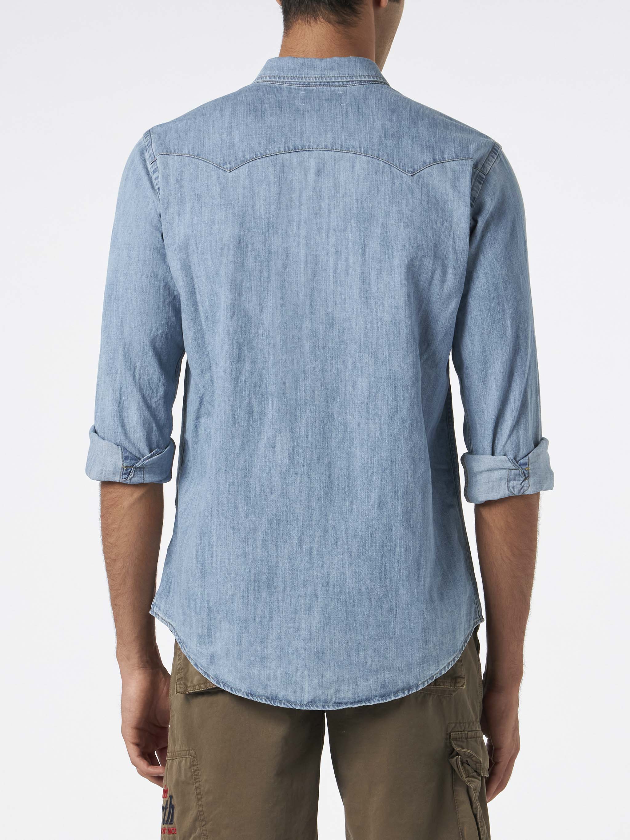 mc2-saint-barth-sikelia-camicia-uomo-in-cotone-denim-effetto-vintage image 2