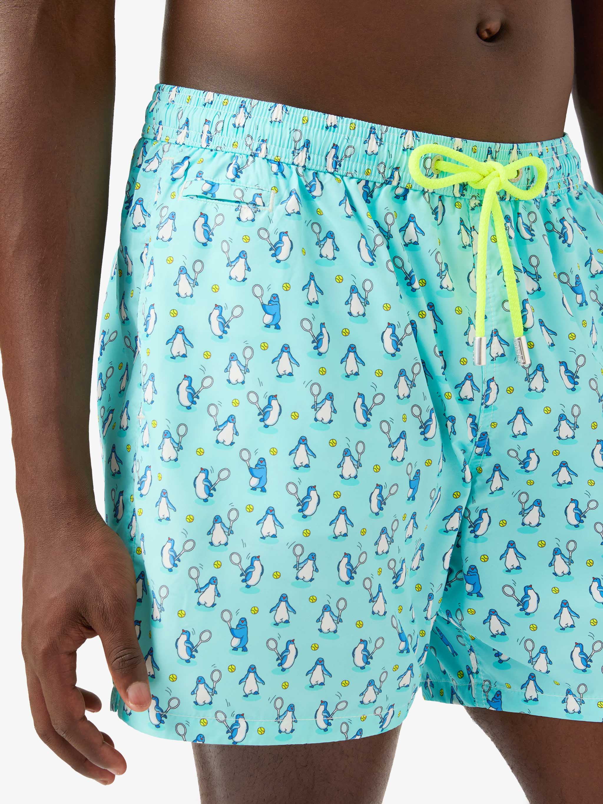 mc2-saint-barth-lighting-micro-costume-uomo-blu-pinguini-multicolor image 4