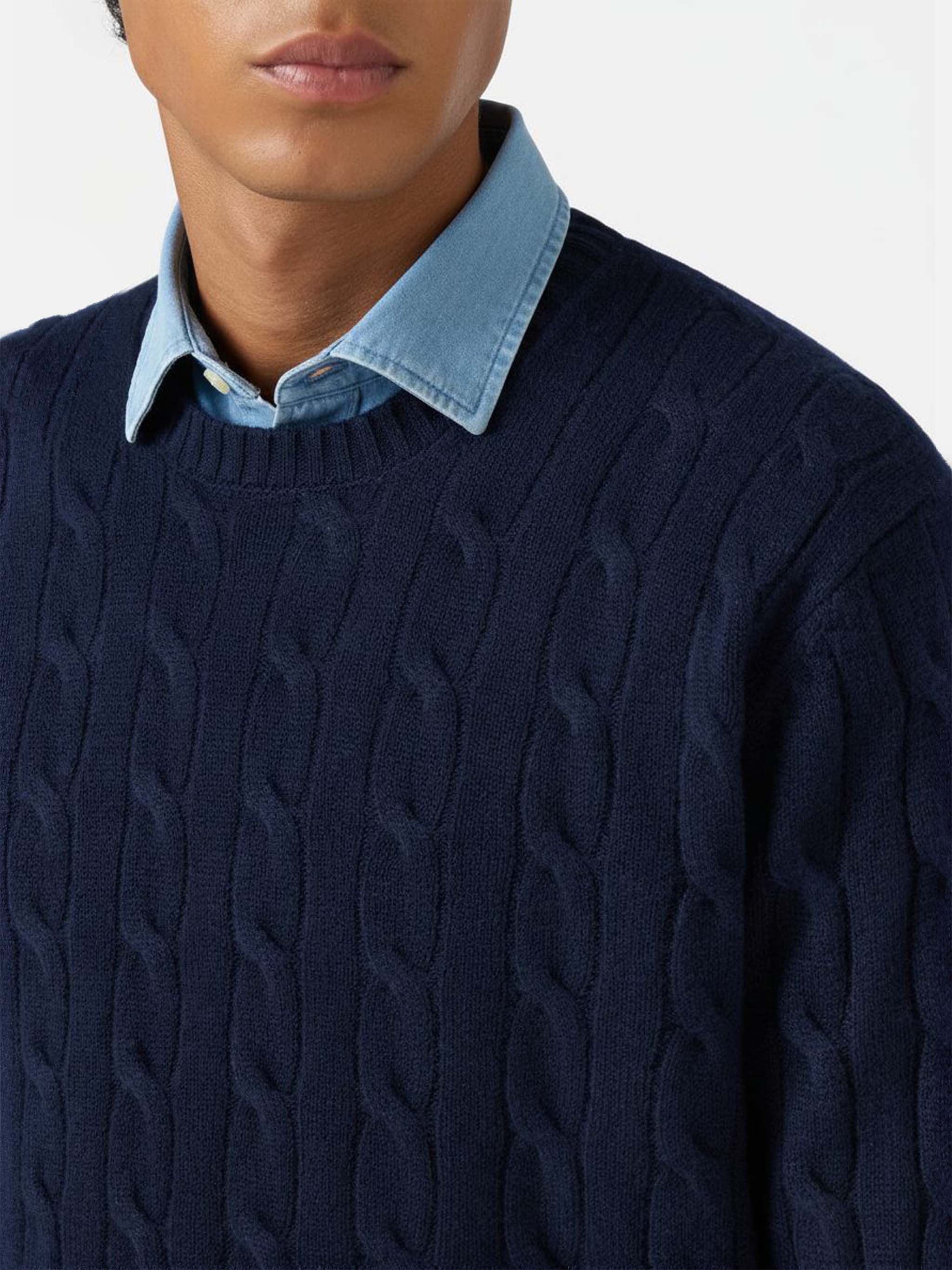 maglione-girocollo-uomo-mc2-saint-barth-regent-a-trecce-in-100-lana-merino-blu-n image 2