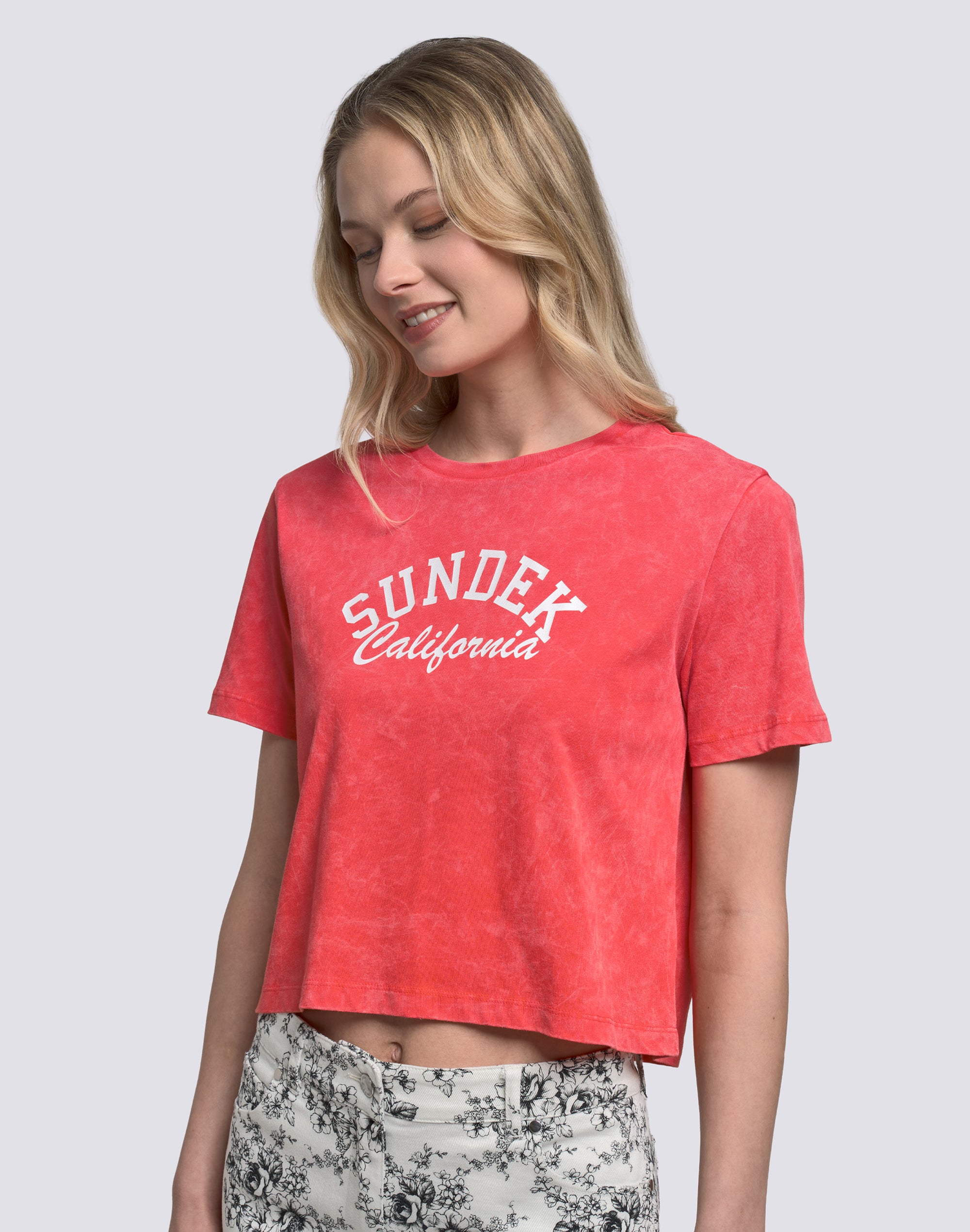 sundek-t-shirt-donna-cropped-vintage-wash-sundek-california image 4