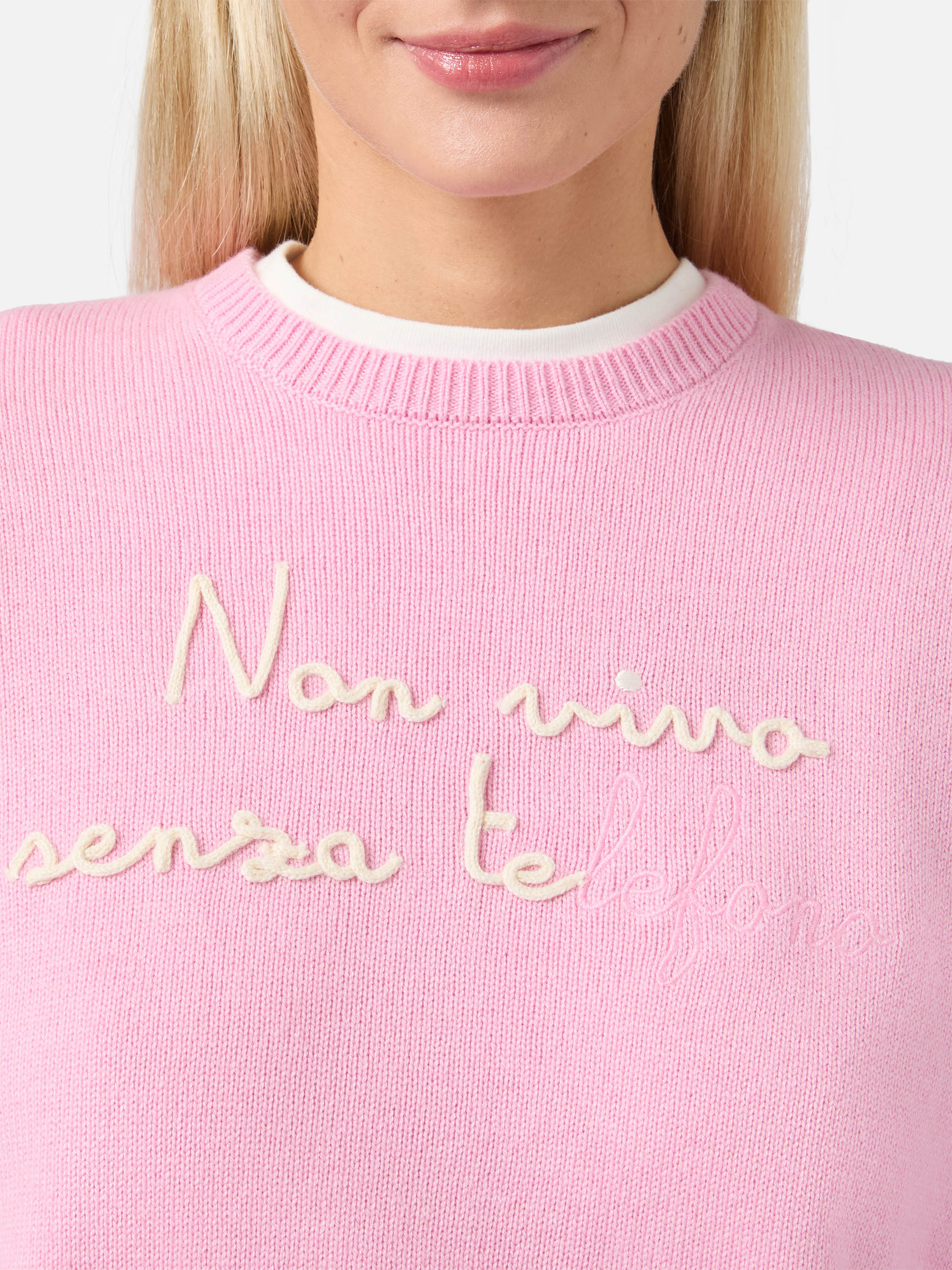 mc2-saint-barth-maglione-new-queen-donna-in-misto-cashmere-rosa-con-ricamo-non-v image 2