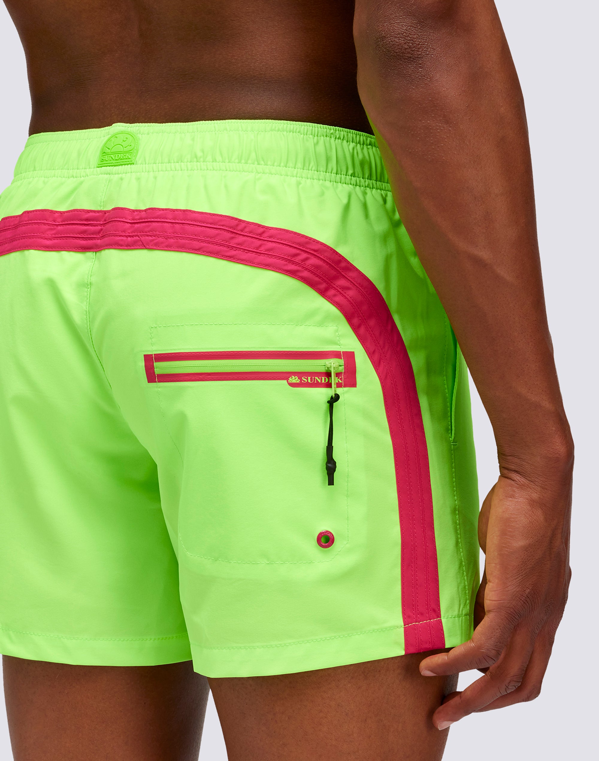sundek-costume-uomo-corto-vita-elasticata-4-way-stretch-con-tasca image 3