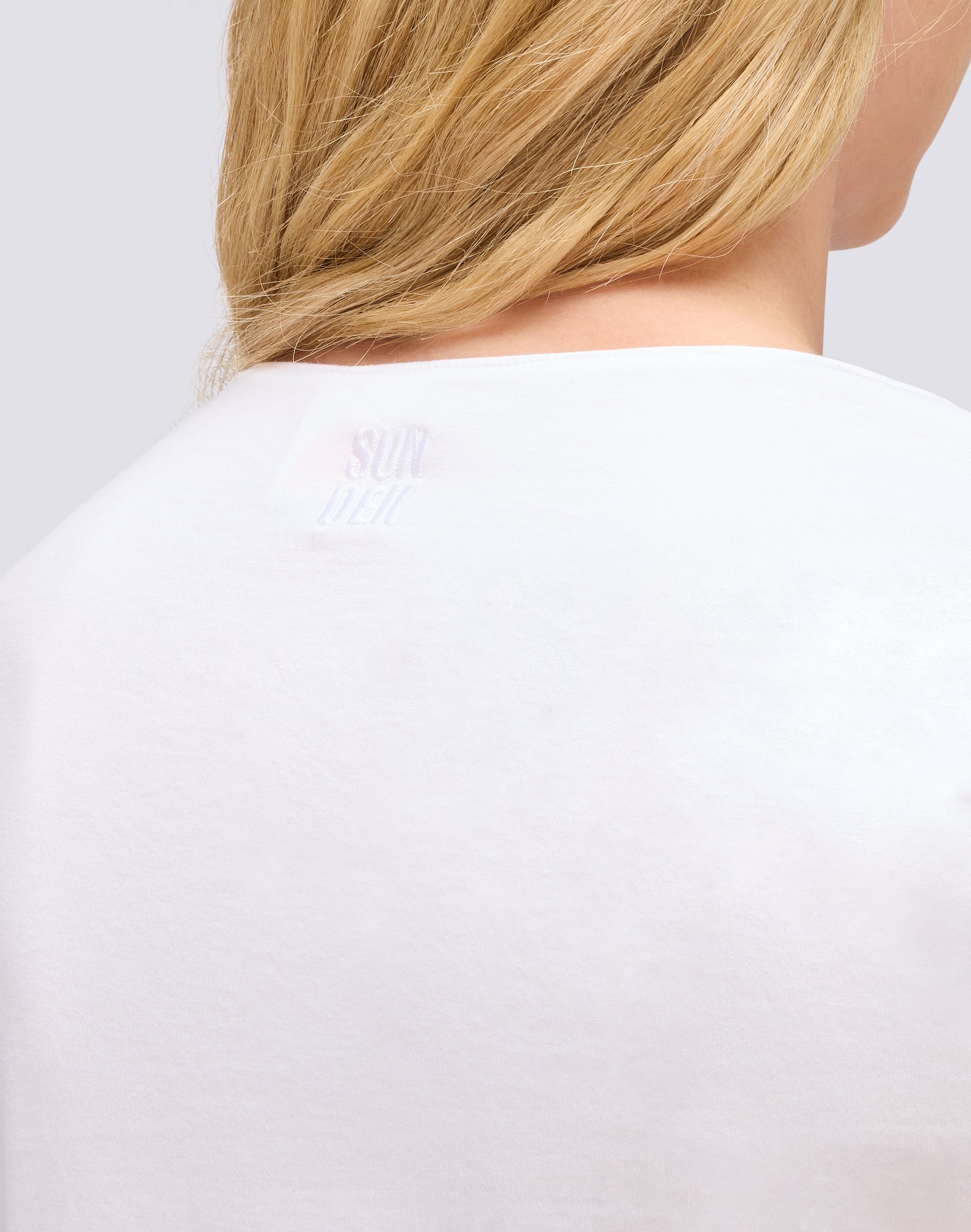 sundek-t-shirt-donna-collo-ampio-con-nodo-frontale image 3