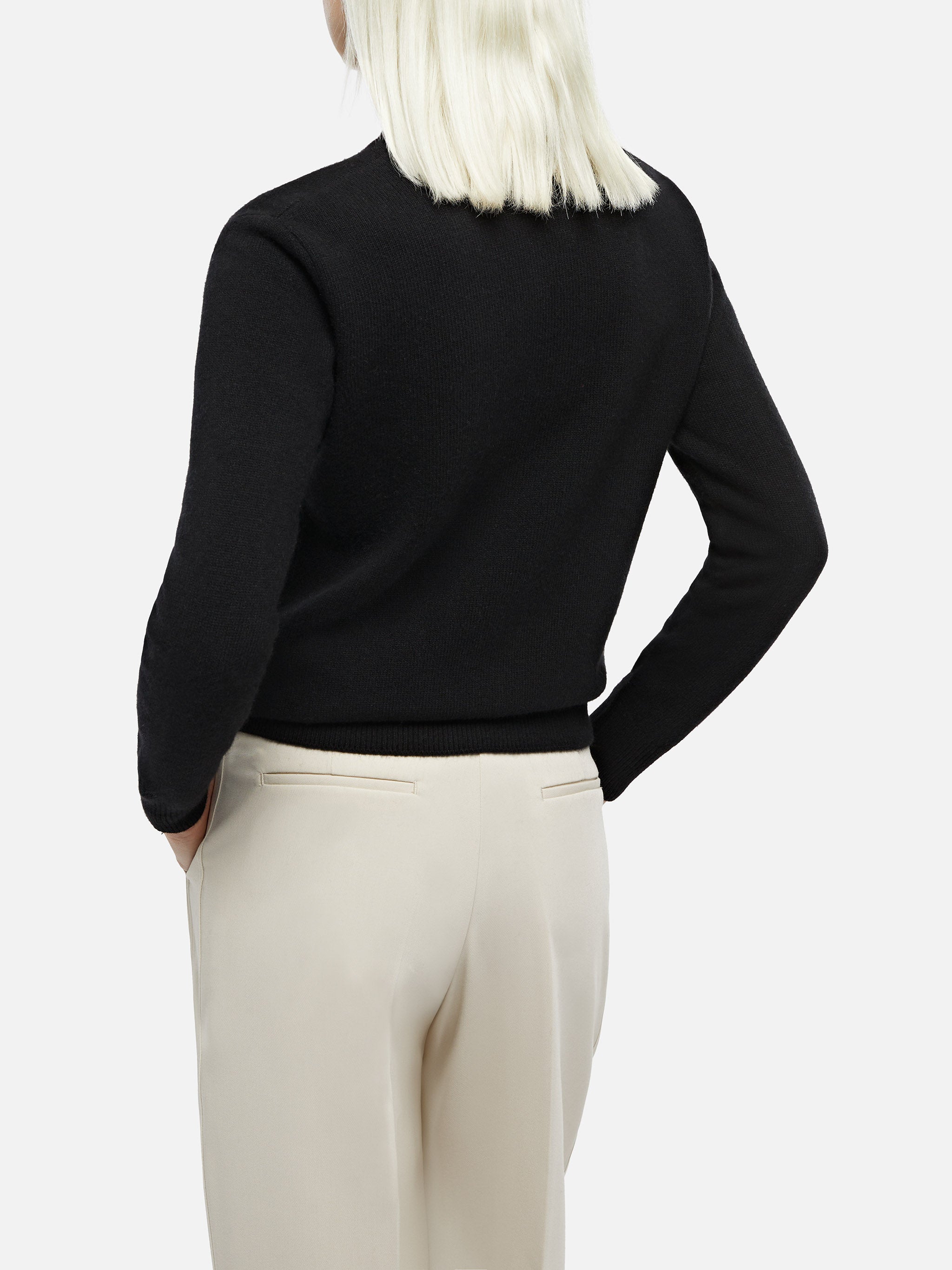mc2-saint-barth-maglia-new-queen-donna-in-tessuto-effetto-alpaca-nero-con-jacqua image 4