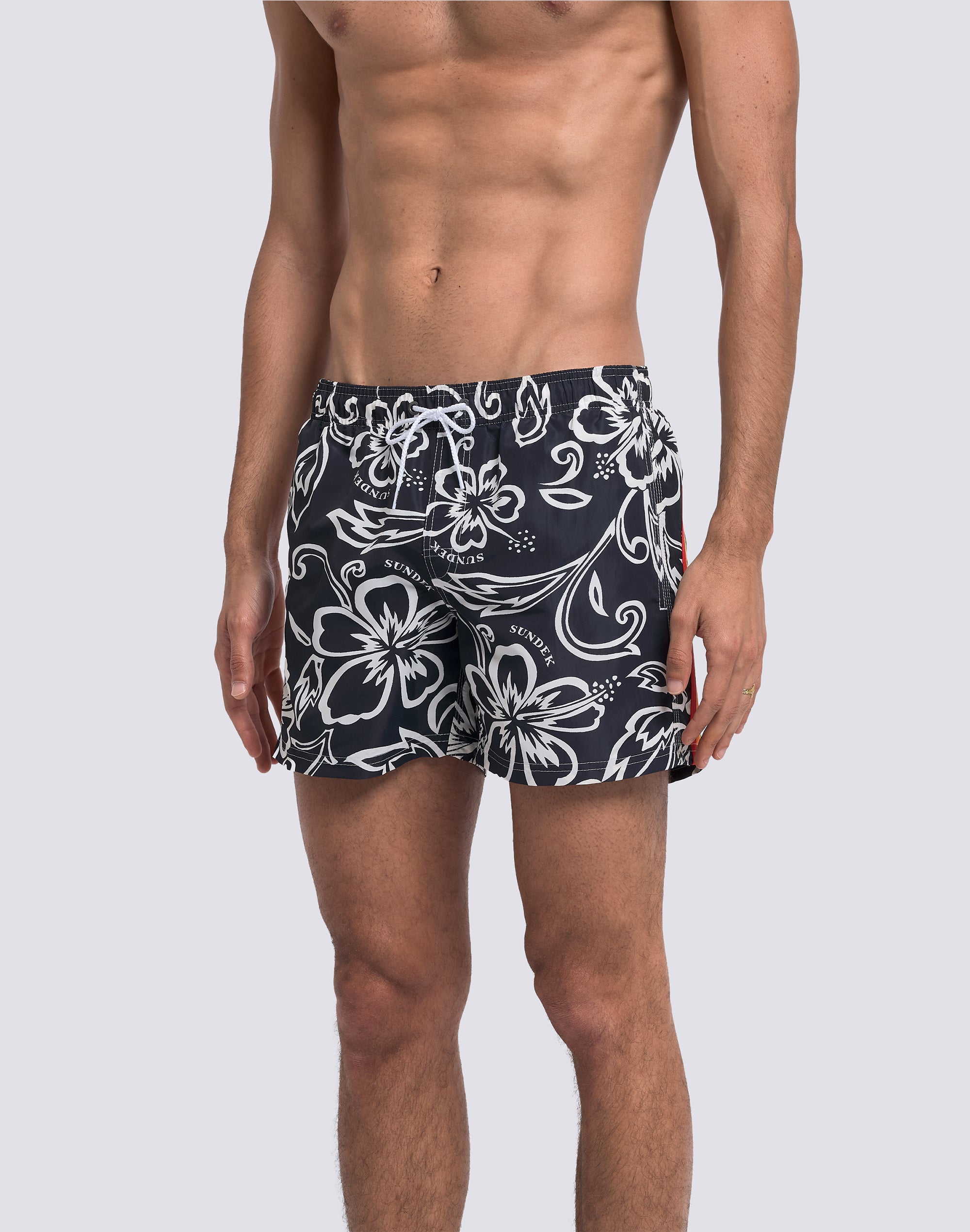 sundek-m504bdta1ia-costume-da-bagno-uomo-corto-archive-hibiscus-sk23 image 4