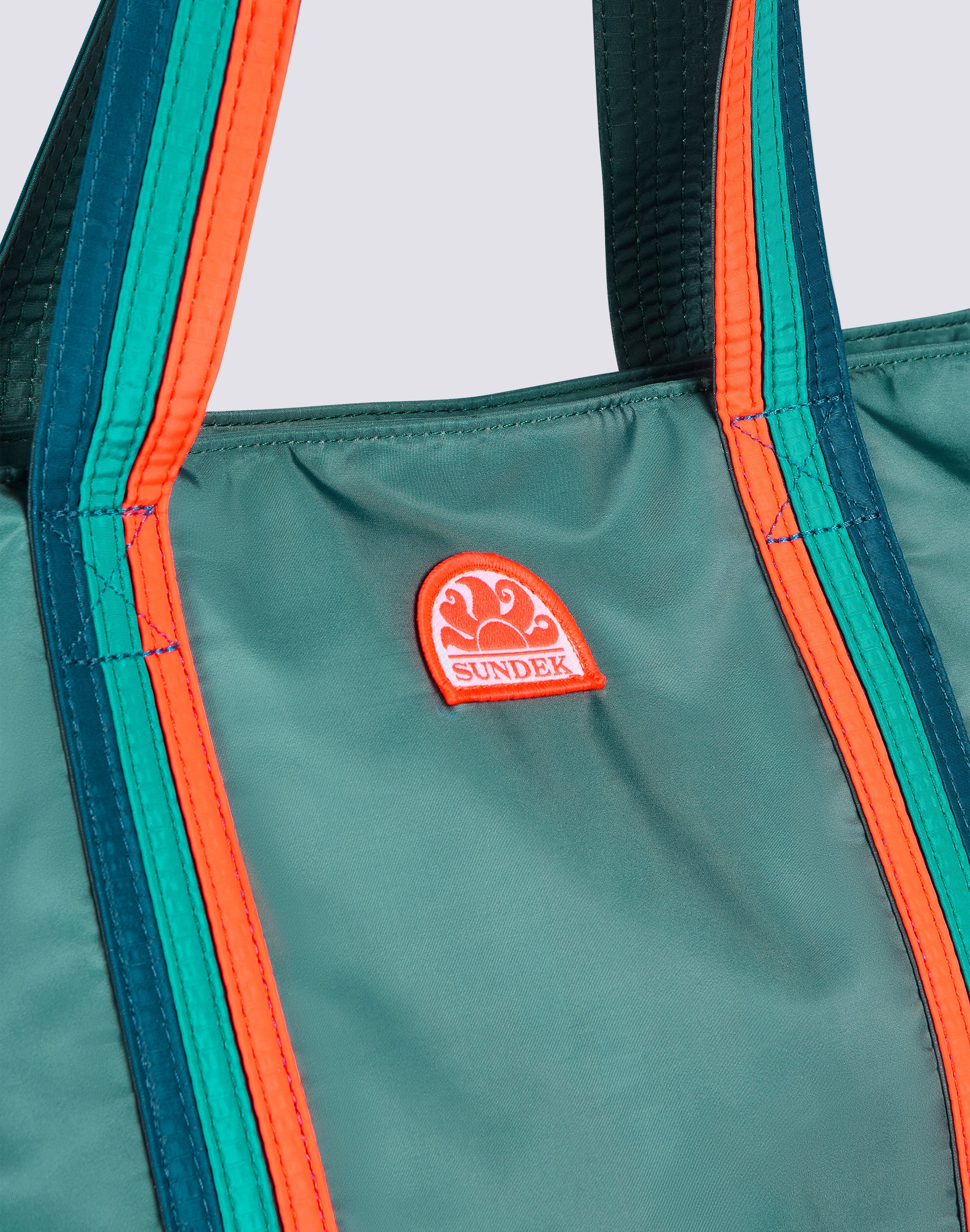 sundek-bon-borsa-mare-tote-con-dettagli-arcobaleno image 3