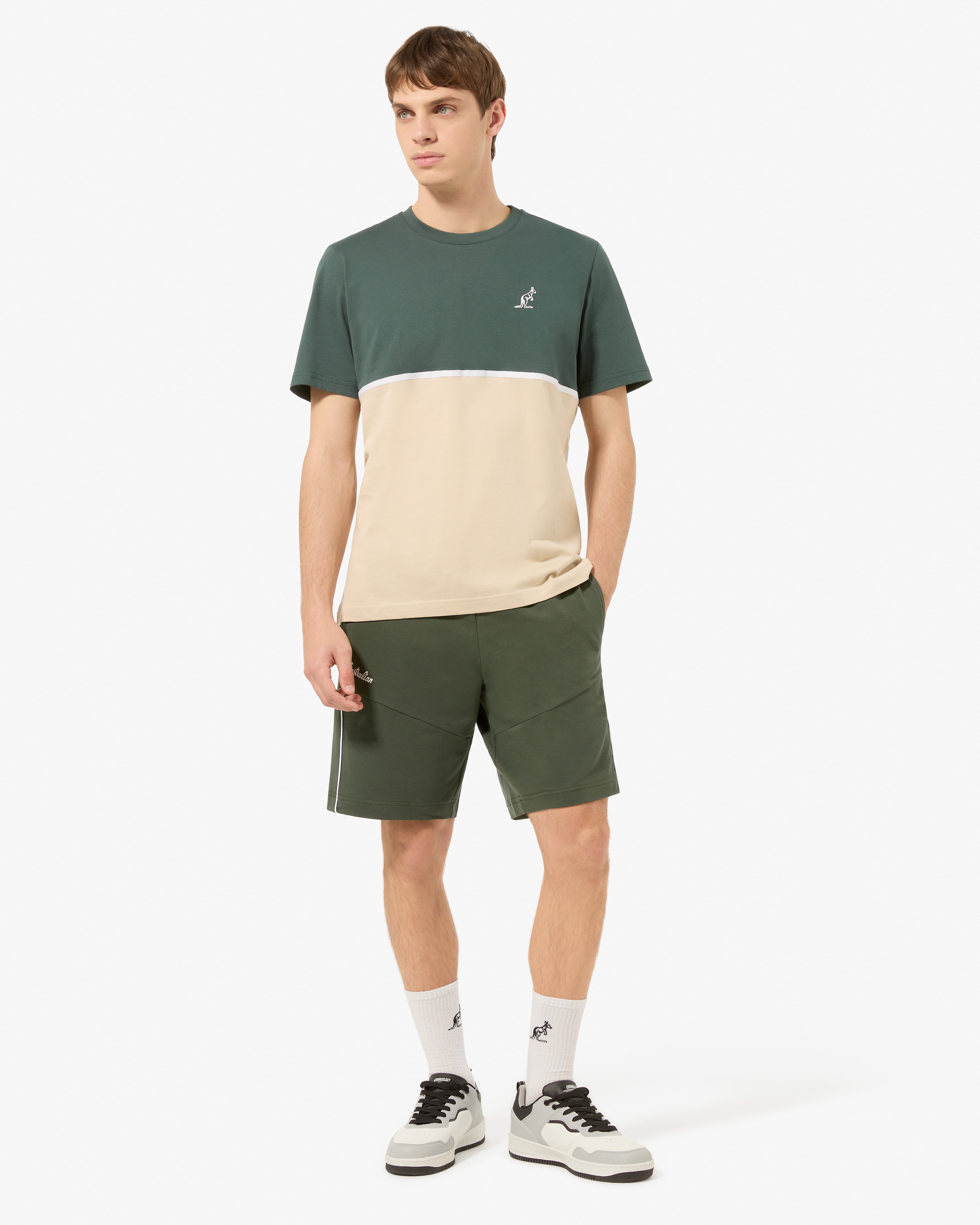 australian-collage-short-short-in-felpa-blu-con-piping-e-logo-ricamato image 2