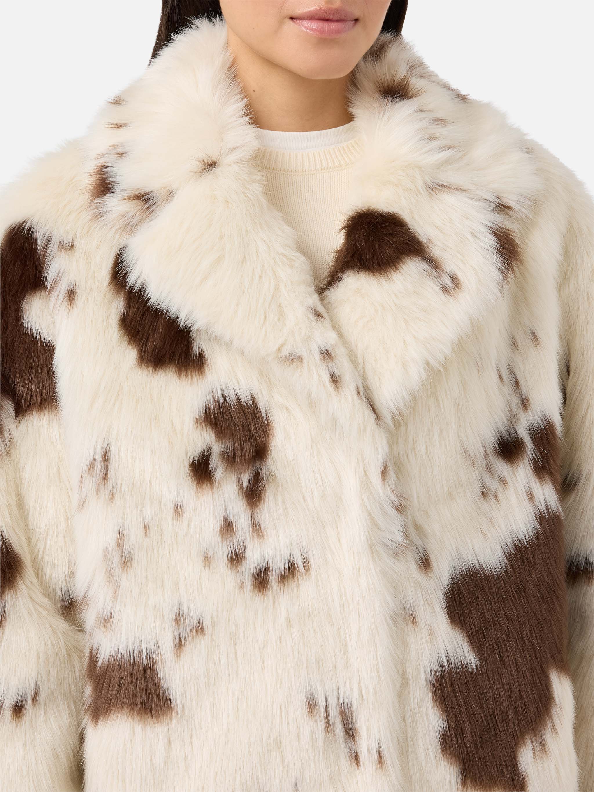 mc2-saint-barth-cappotto-rouge-donna-in-faux-fur-con-stampa-muccata image 2