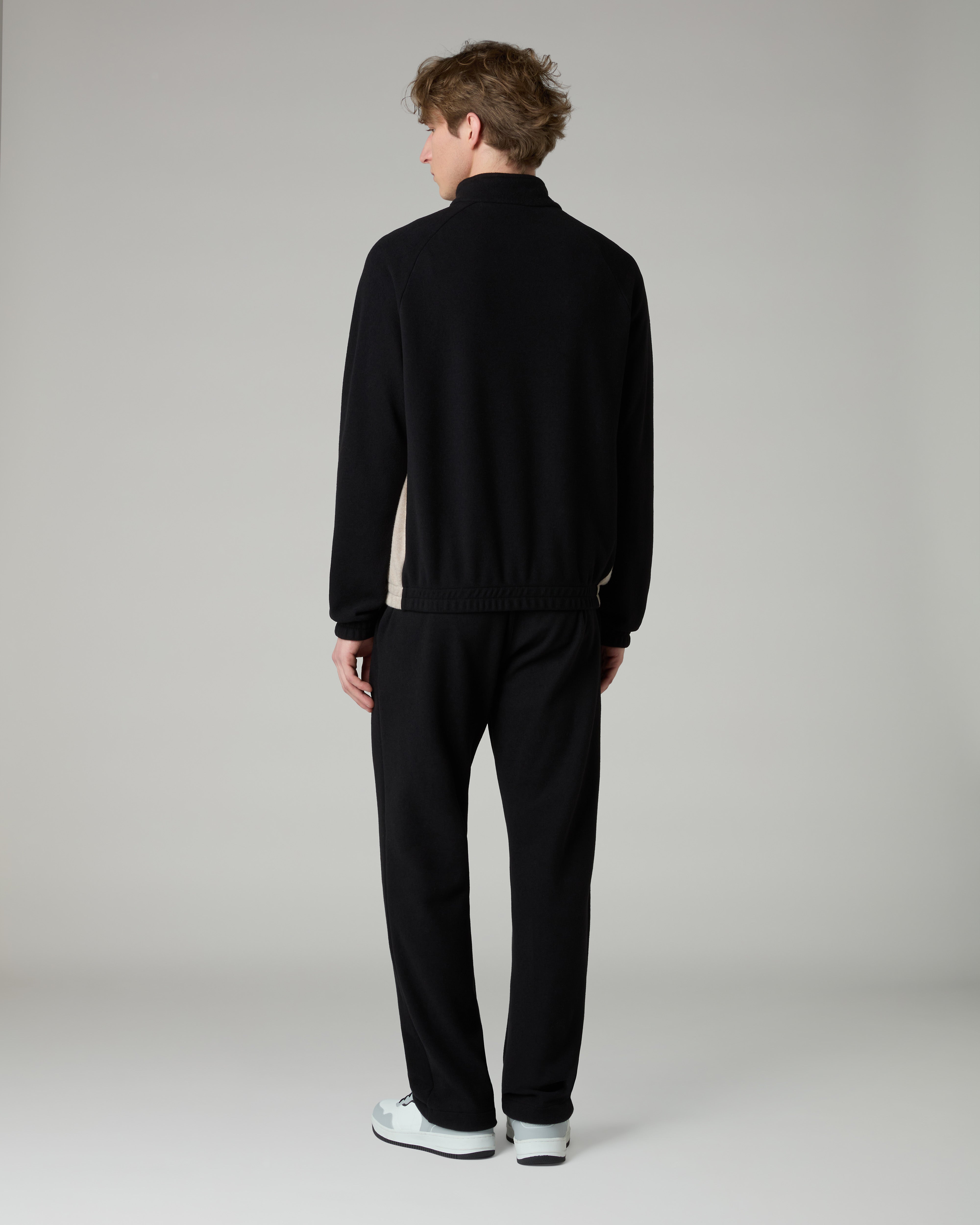 australian-legacy-tracksuit-tuta-in-softech-nero-made-in-italy image 2