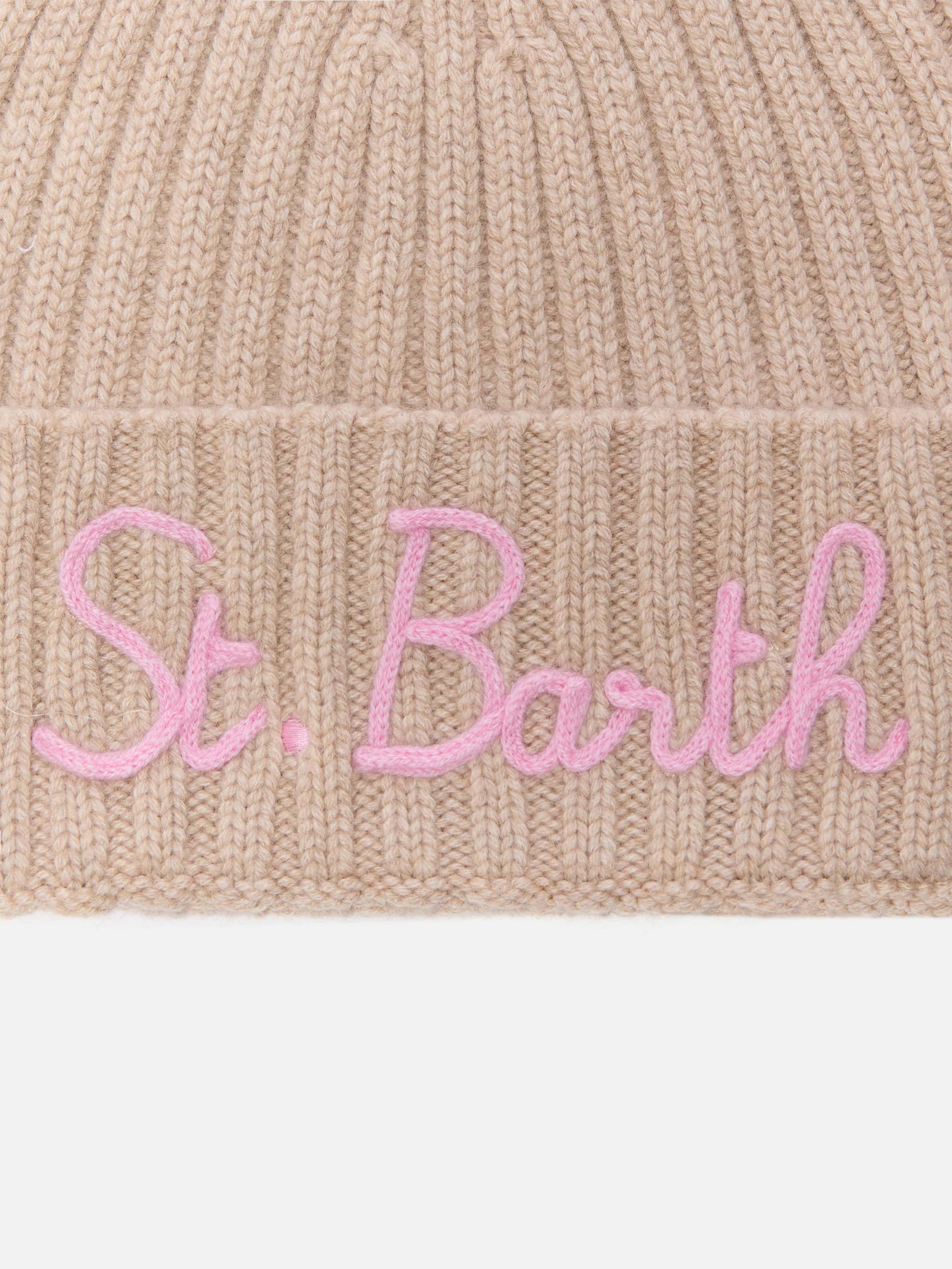 mc2-saint-barth-berretto-wengen-in-misto-cashmere-beige-con-ricamo-st-barth image 2