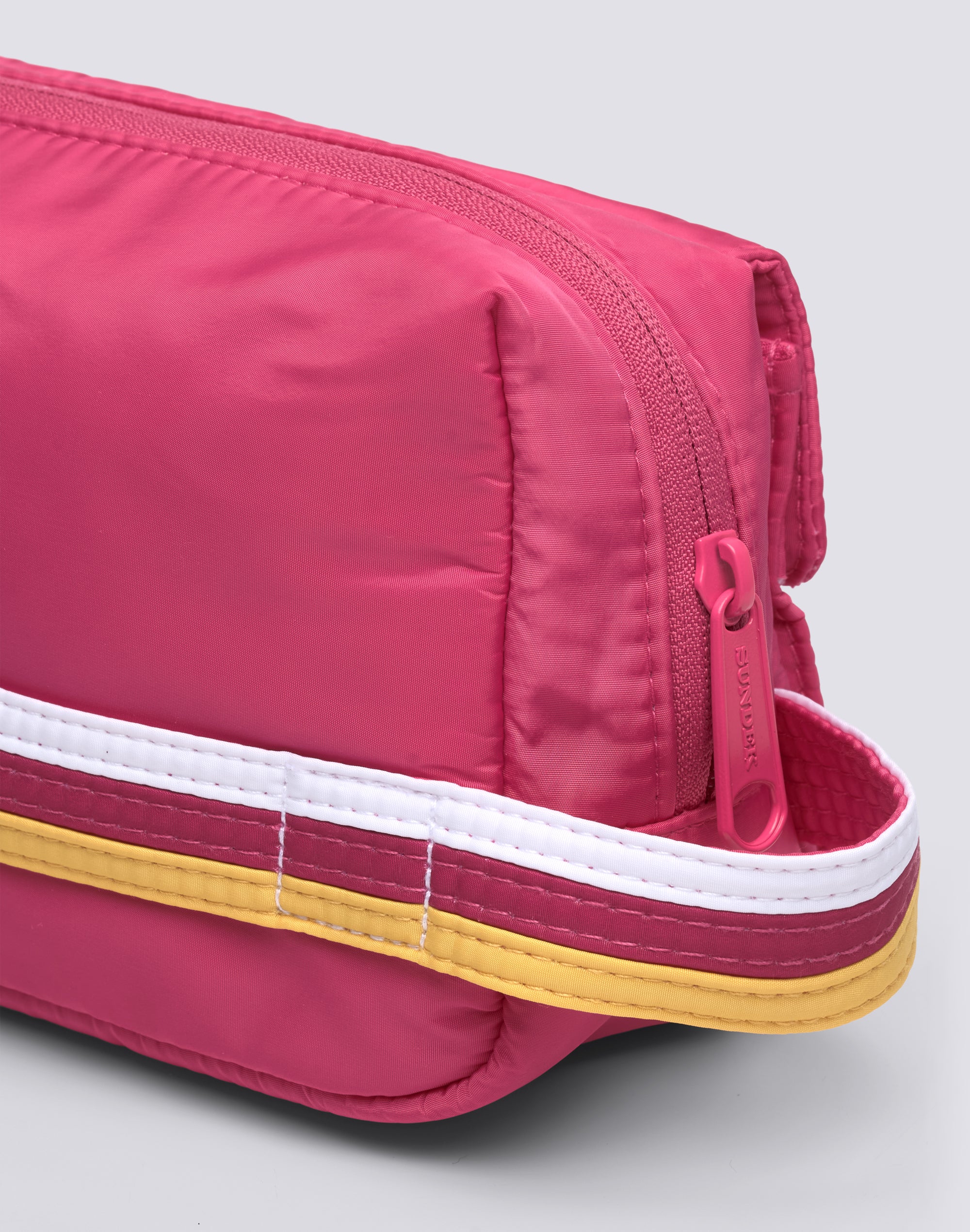 sundek-beauty-case-con-dettagli-arcobaleno-travel-pouch-donna image 2