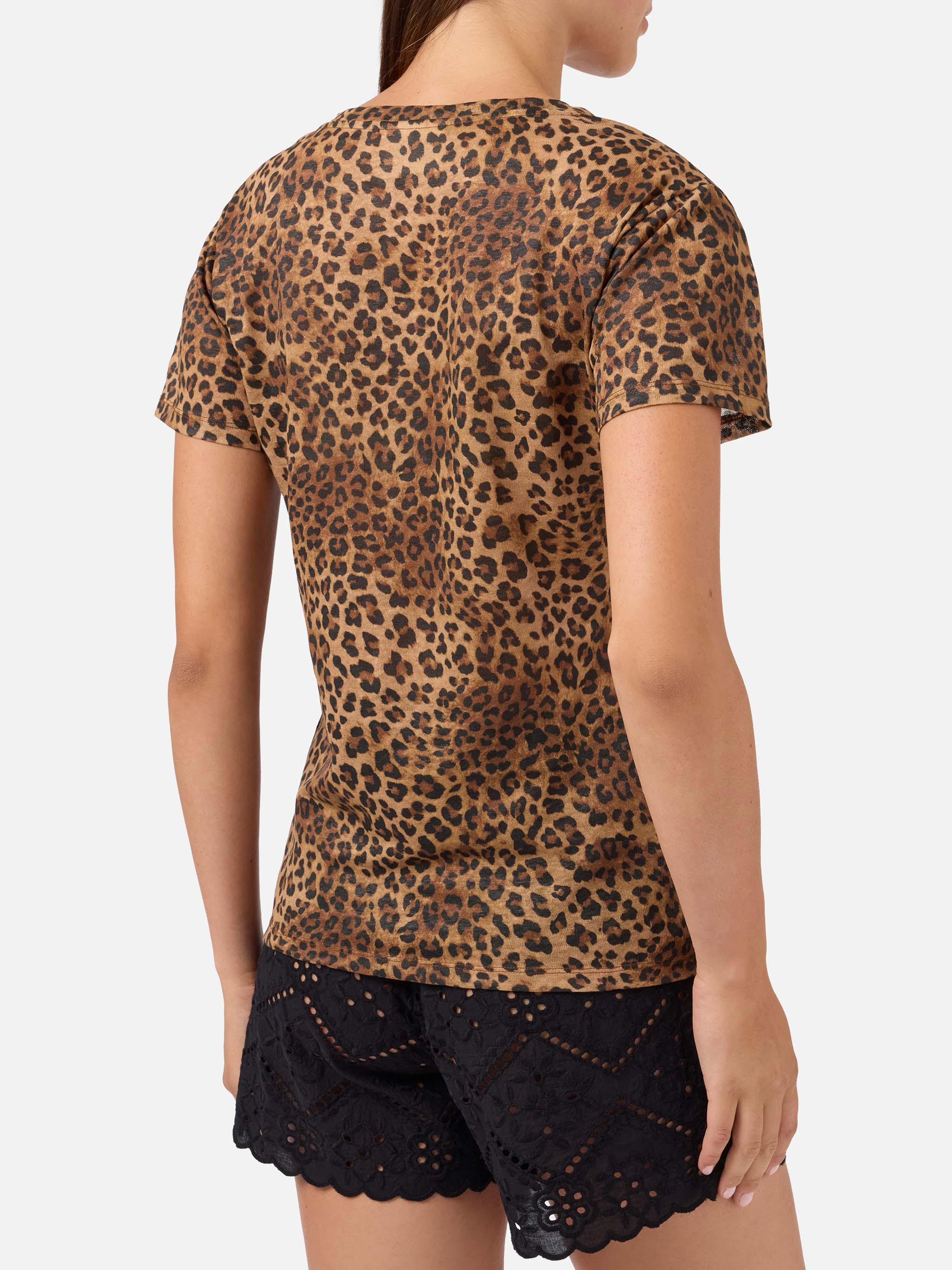 mc2-saint-barth-eloise-t-shirt-in-lino-leopardato-con-ricamo-logo image 4