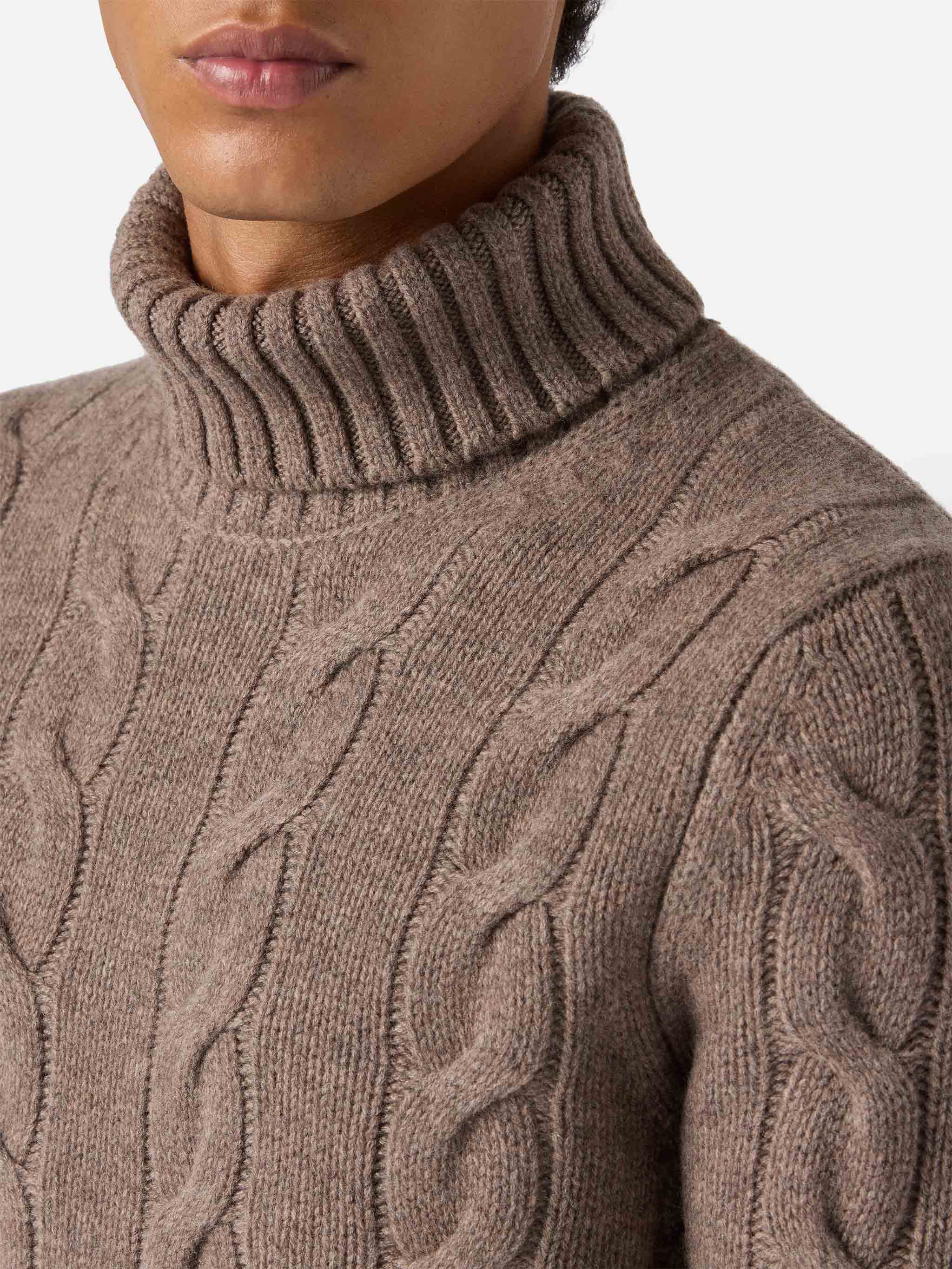 mc2-saint-barth-valdez-pullover-dolcevita-uomo-lana-nocciola image 2