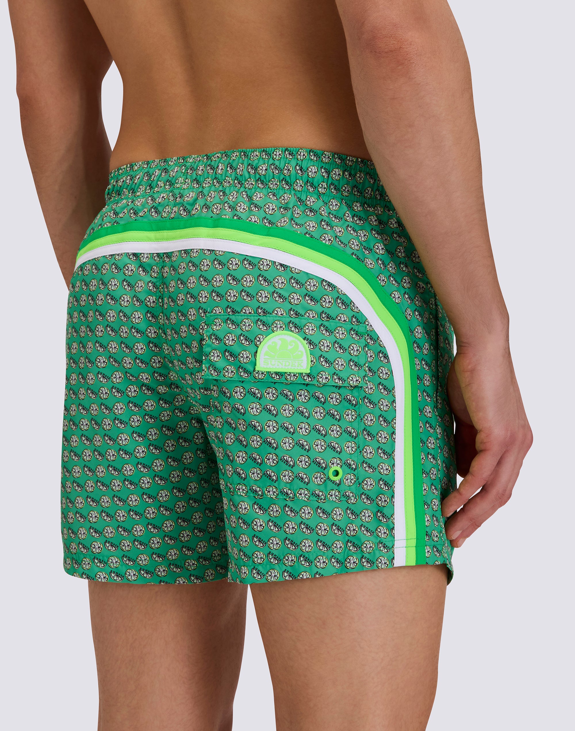 sundek-m504-costume-da-bagno-uomo-corto-fruit-fiesta-in-poliestere-riciclato-rep image 3