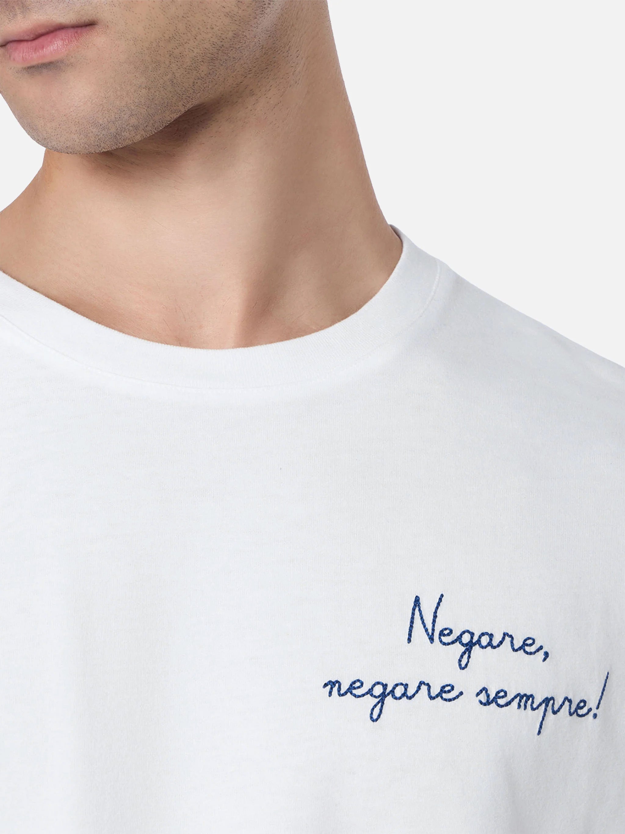 mc2-saint-barth-t-shirt-luton-ricamo-negare-negare-sempre-bianca-uomo image 2