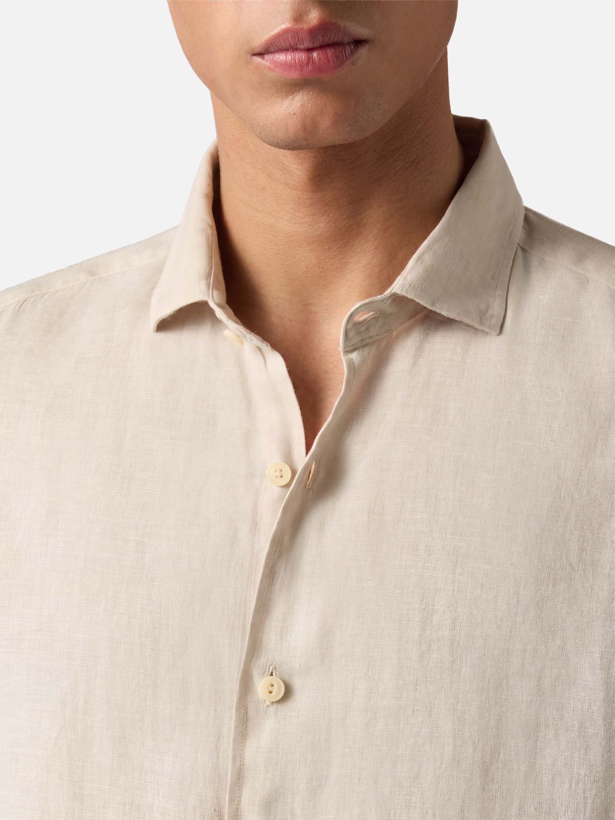 mc2-saint-barth-camicia-uomo-pamplona-in-lino-panna-manica-lunga image 2