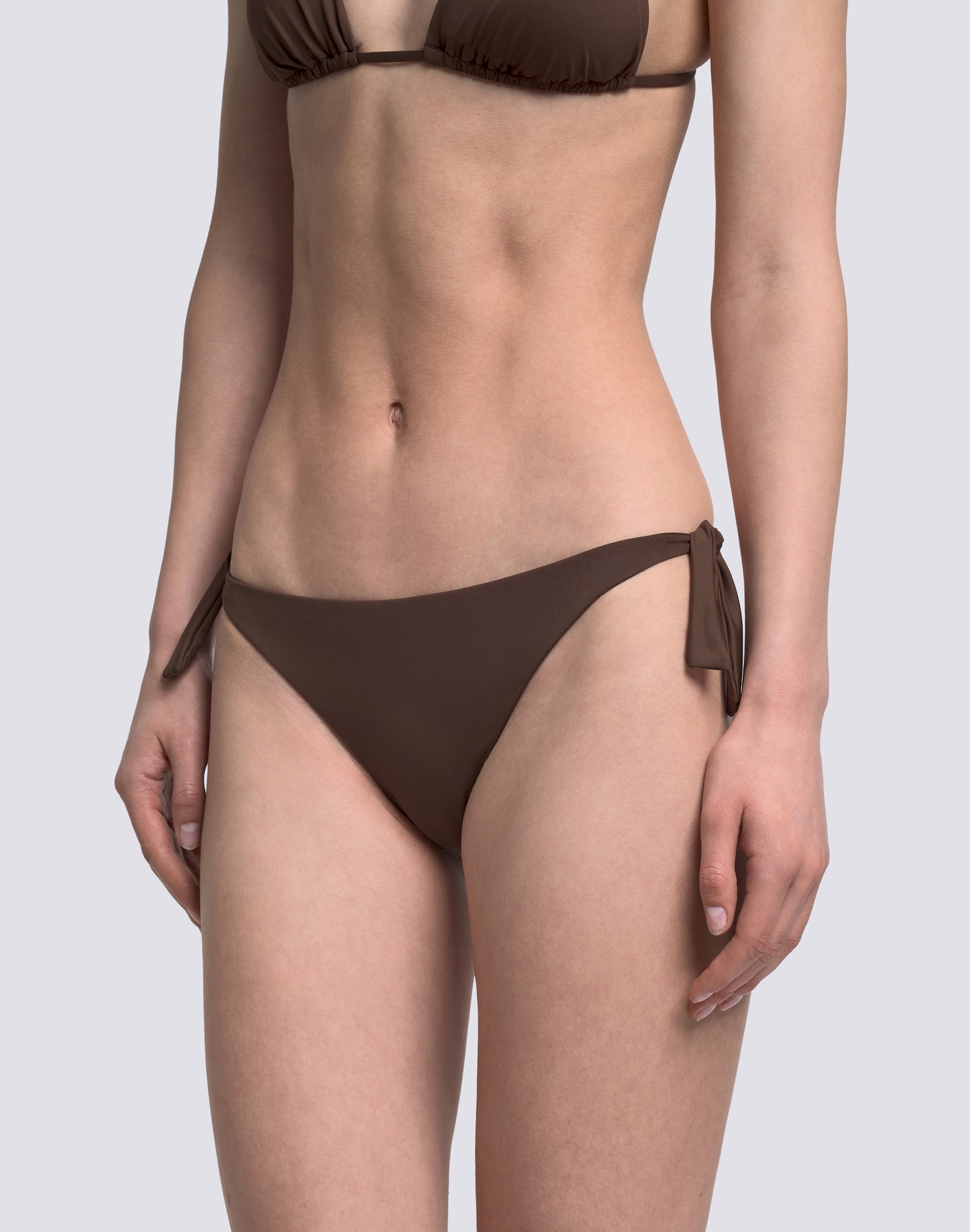 sundek-musa-slip-bikini-donna-con-fianchi-regolabili-4 image 3
