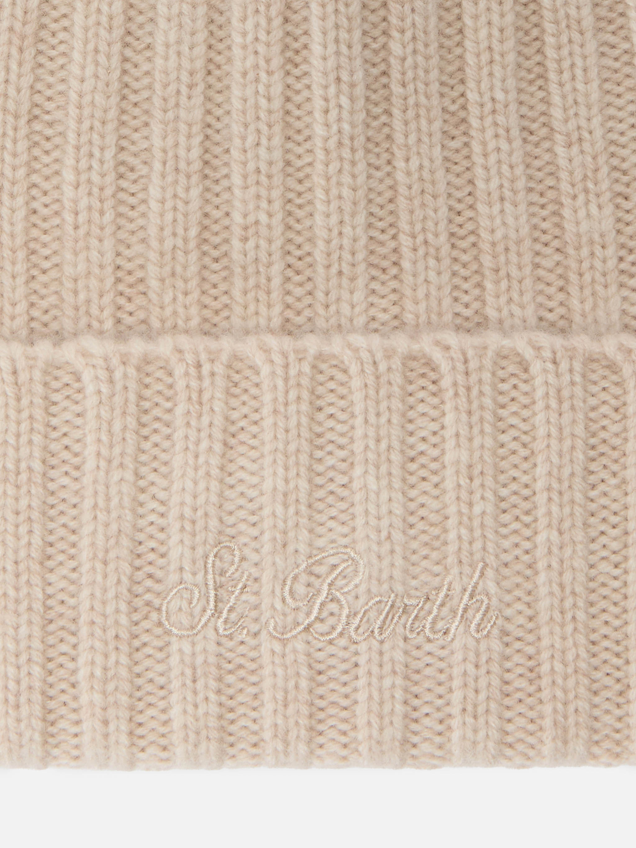 mc2-saint-barth-berretto-wengen-in-cashmere-beige-melange-con-ricamo-st-barth image 2