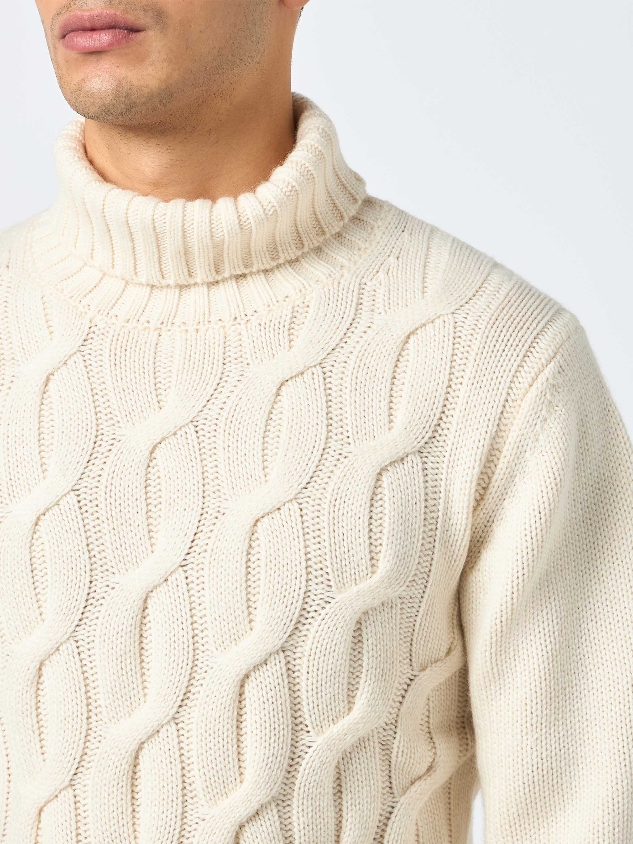 mc2-saint-barth-maglia-fisherman-uomo-in-misto-cashmere-panna-a-trecce image 2