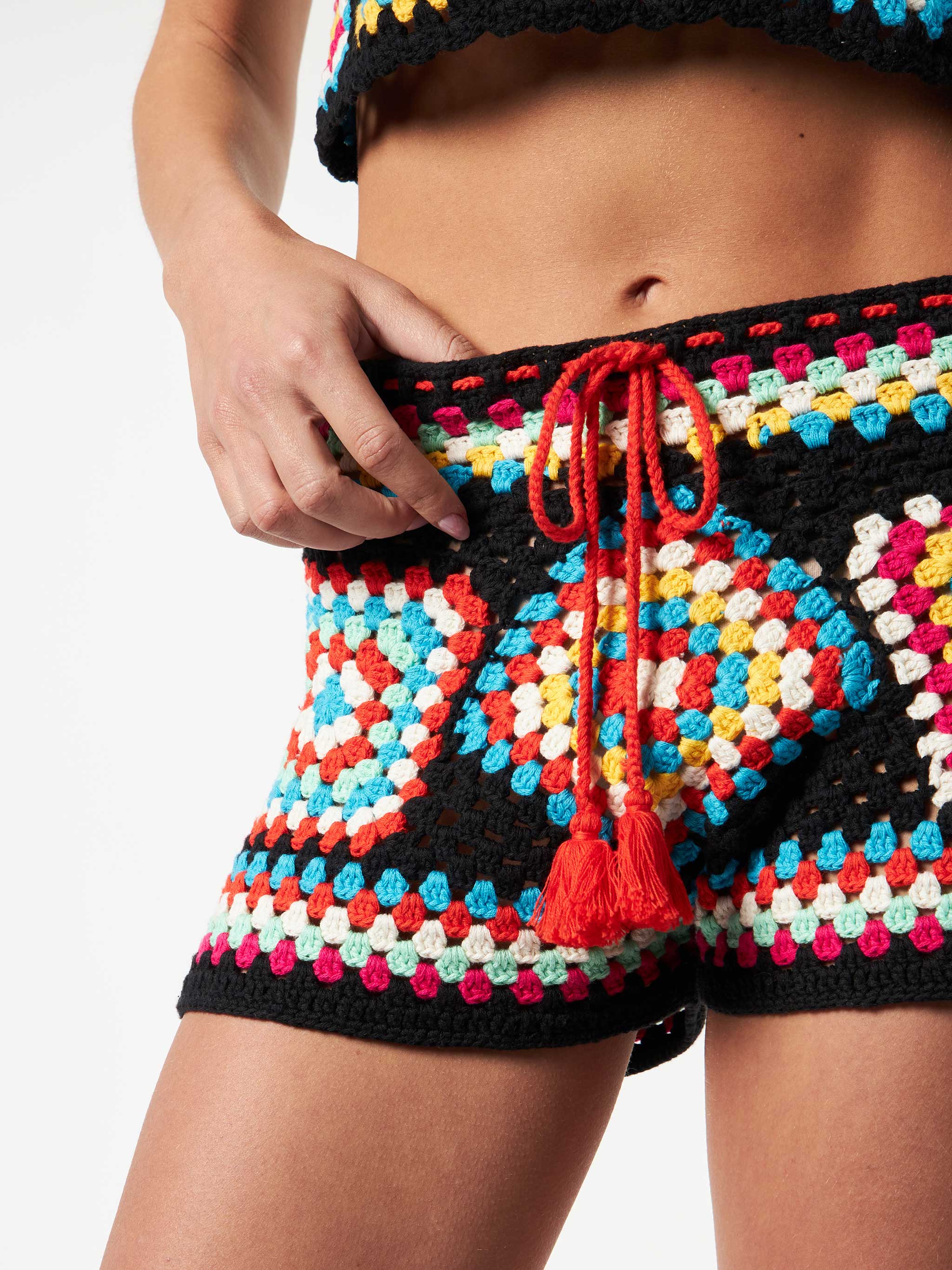 mc2-saint-barth-kalima-short-donna-crochet-multicolor-su-nero image 3