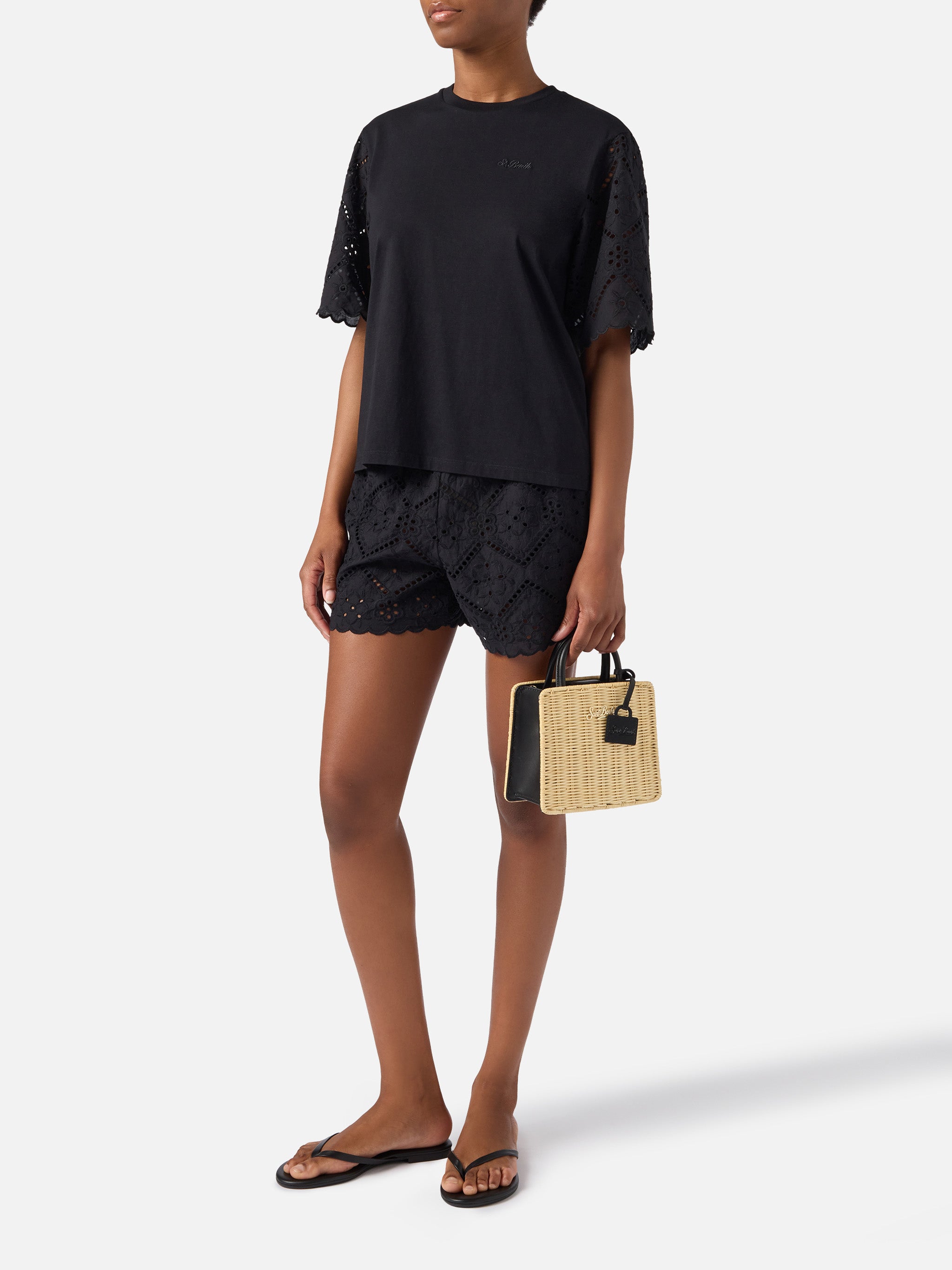 mc2-saint-barth-maisa-msa0002-t-shirt-donna-nera-cotone-con-maniche-sangallo image 5