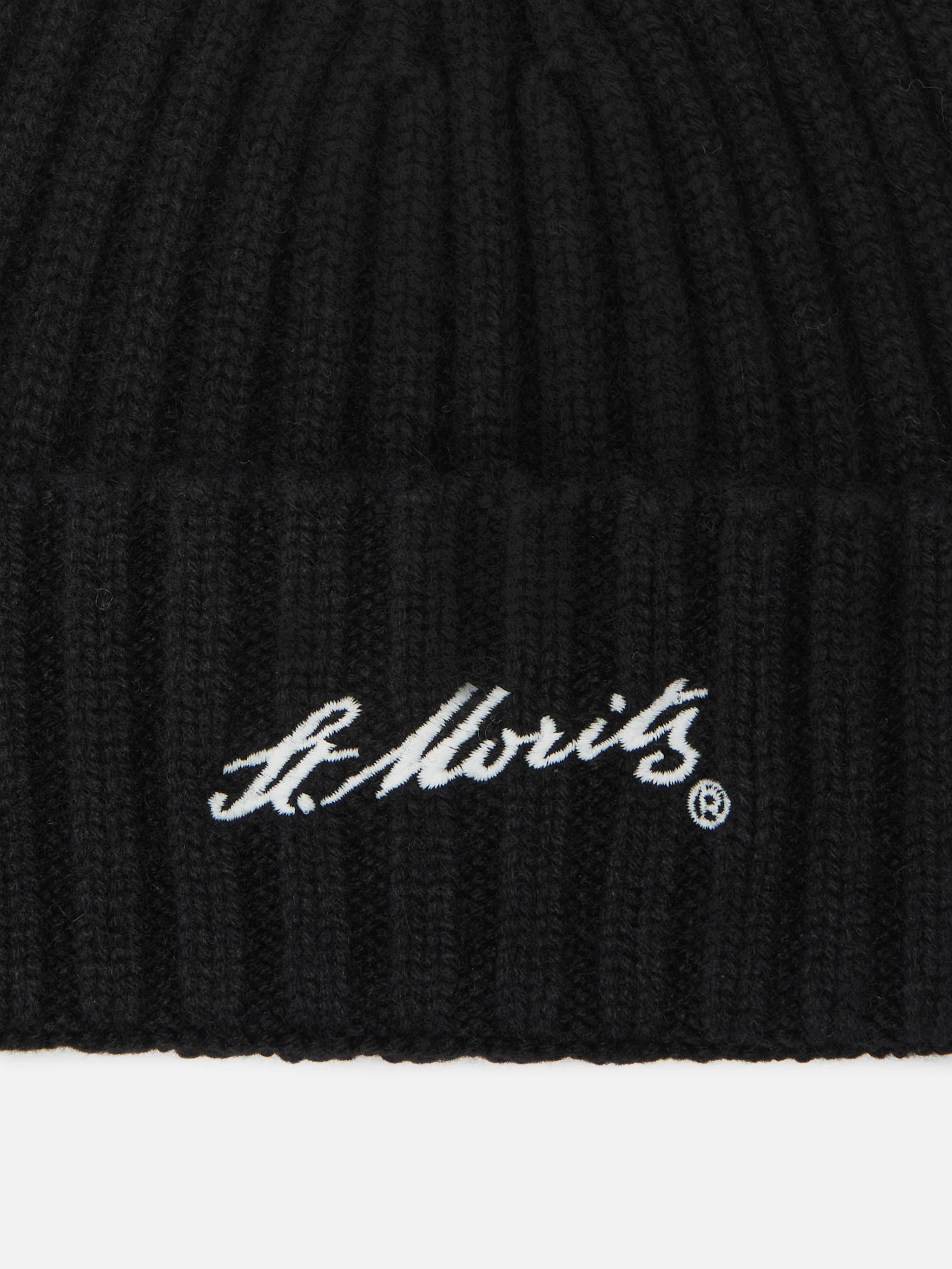 mc2-saint-barth-wengen-berretto-in-cashmere-nero-con-ricamo-st-moritz image 2