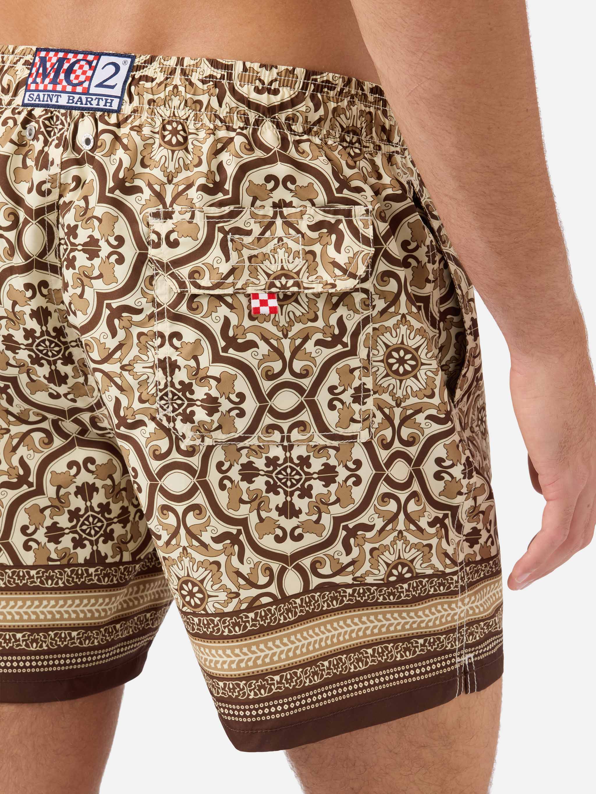 mc2-saint-barth-costume-mare-gustavia-con-stampa-ornamentale-marrone-boxer-da-ba image 6