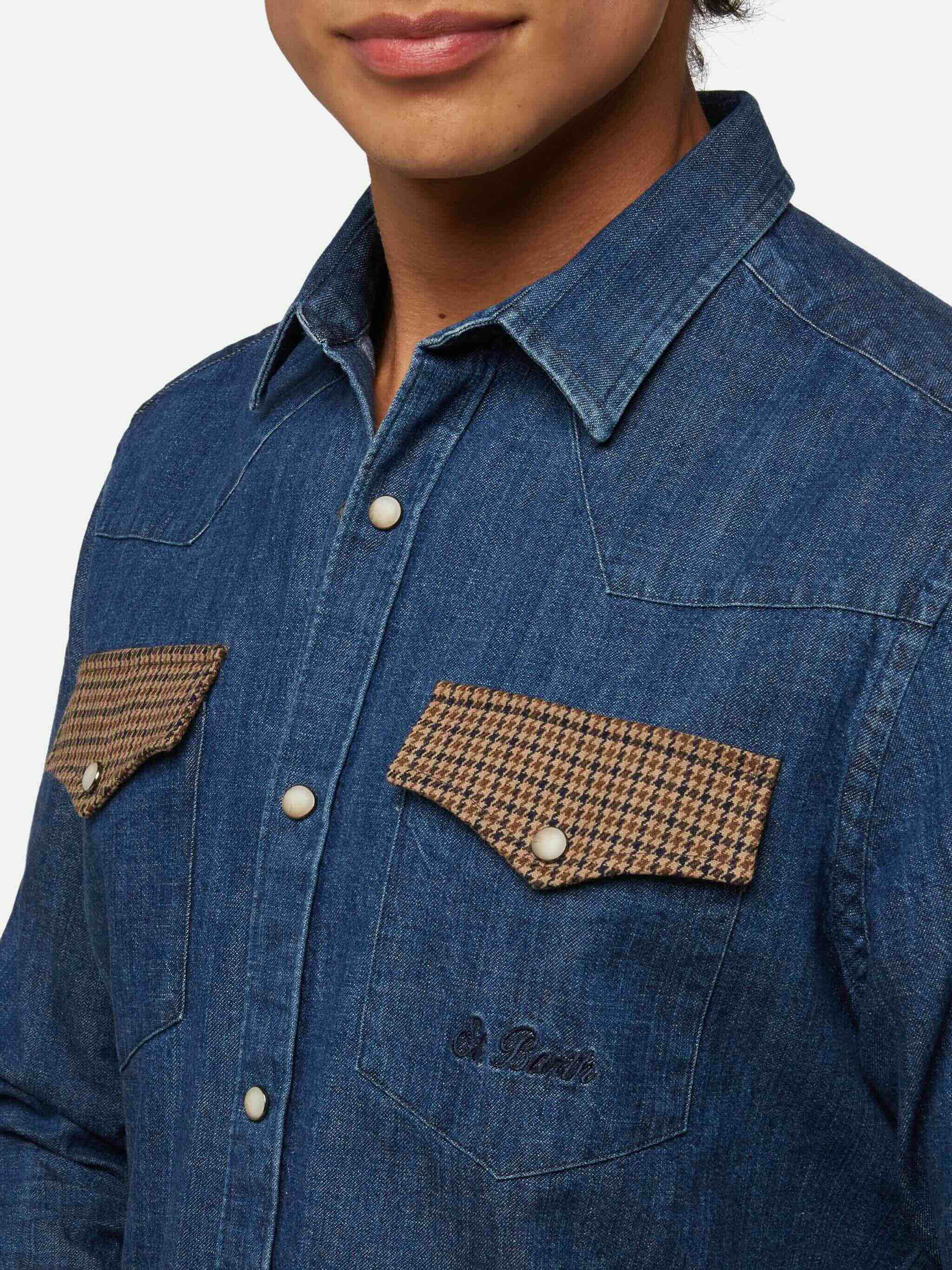 camicia-mc2-saint-barth-greg-in-denim-con-toppe-pied-de-poul-cotone-blu image 2