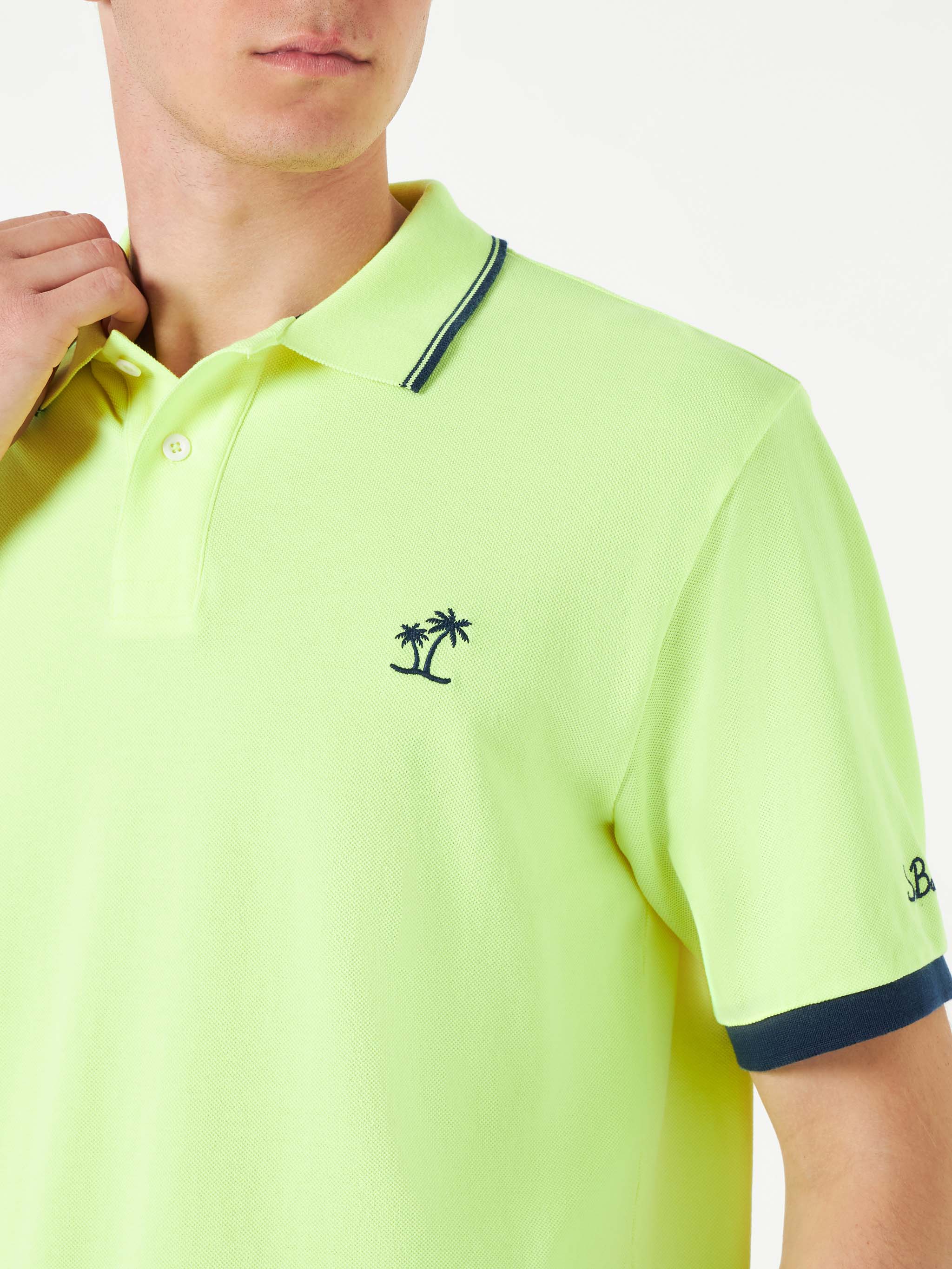 mc2-saint-barth-polo-uomo-in-piquet-giallo-fluo-con-logo image 2
