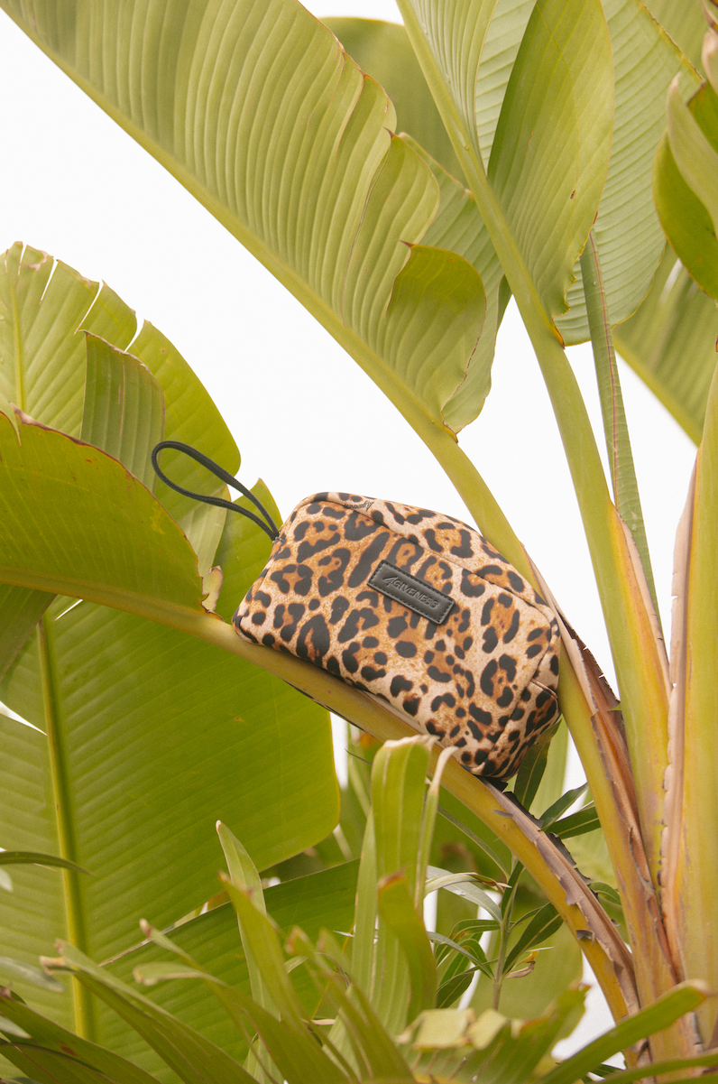 4giveness-small-beauty-tropea-exchange-leo-beauty-case-in-neoprene-stampato image 1